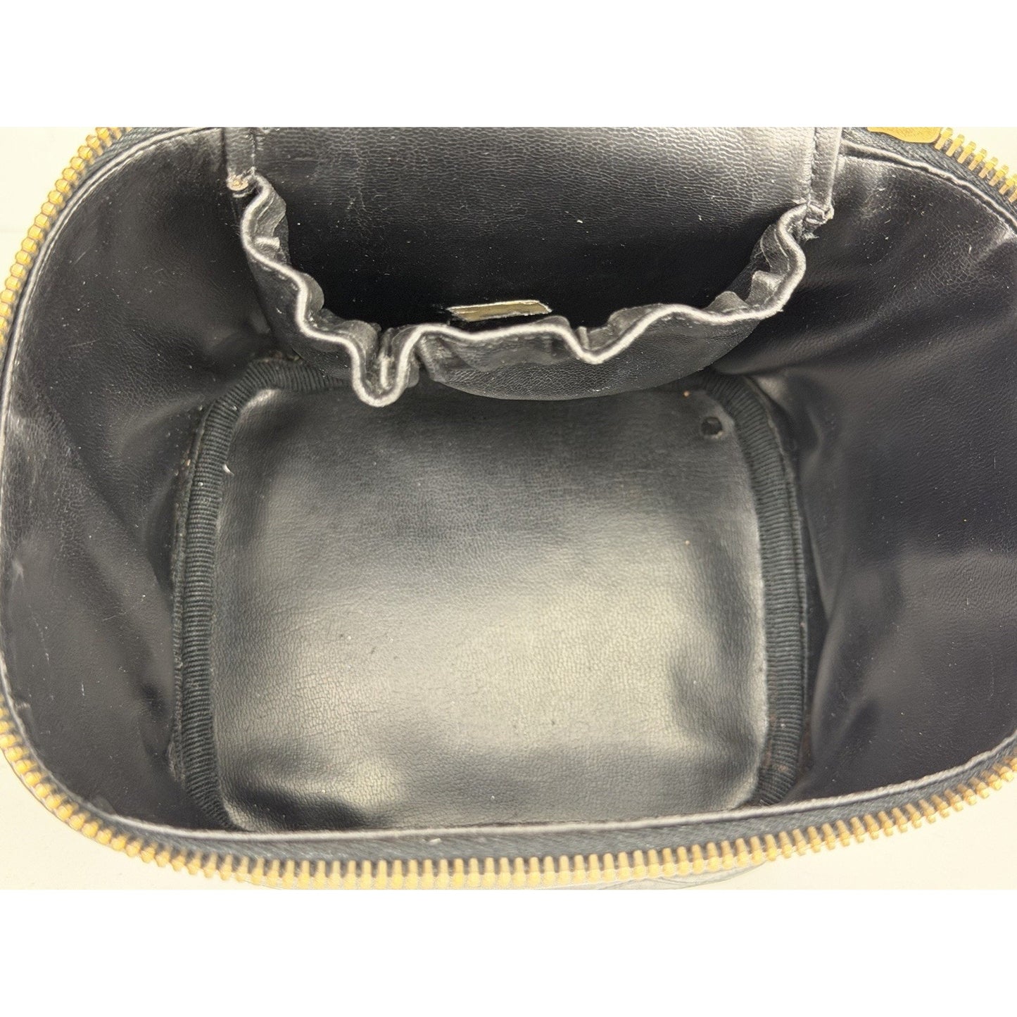 Chanel Vanity Cosmetic Case Bag in Black Leather Vintage Timeless S