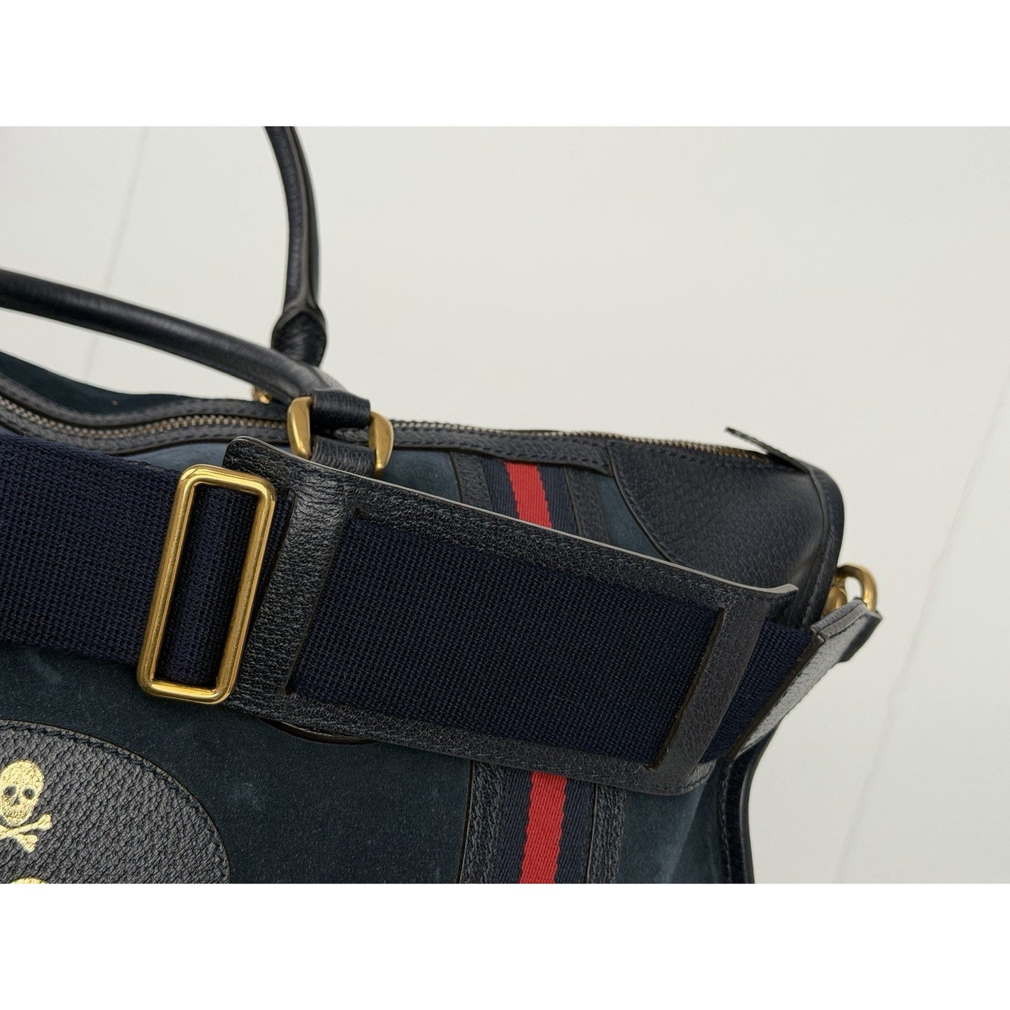 Gucci Neo Vintage Duffle Bag Medium in Dark Blue Suede With Leather Trim