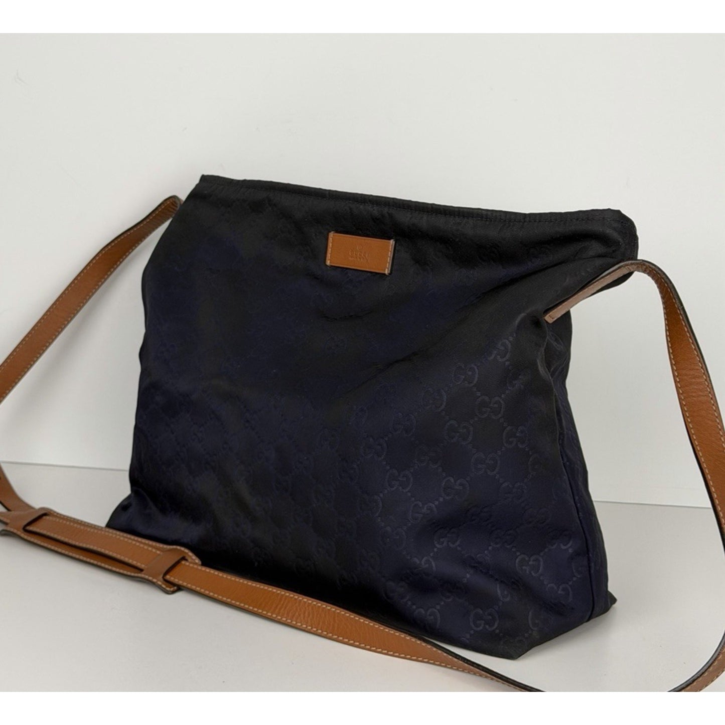 Gucci GG Pattern Nylon Messenger Bag in Blue S04