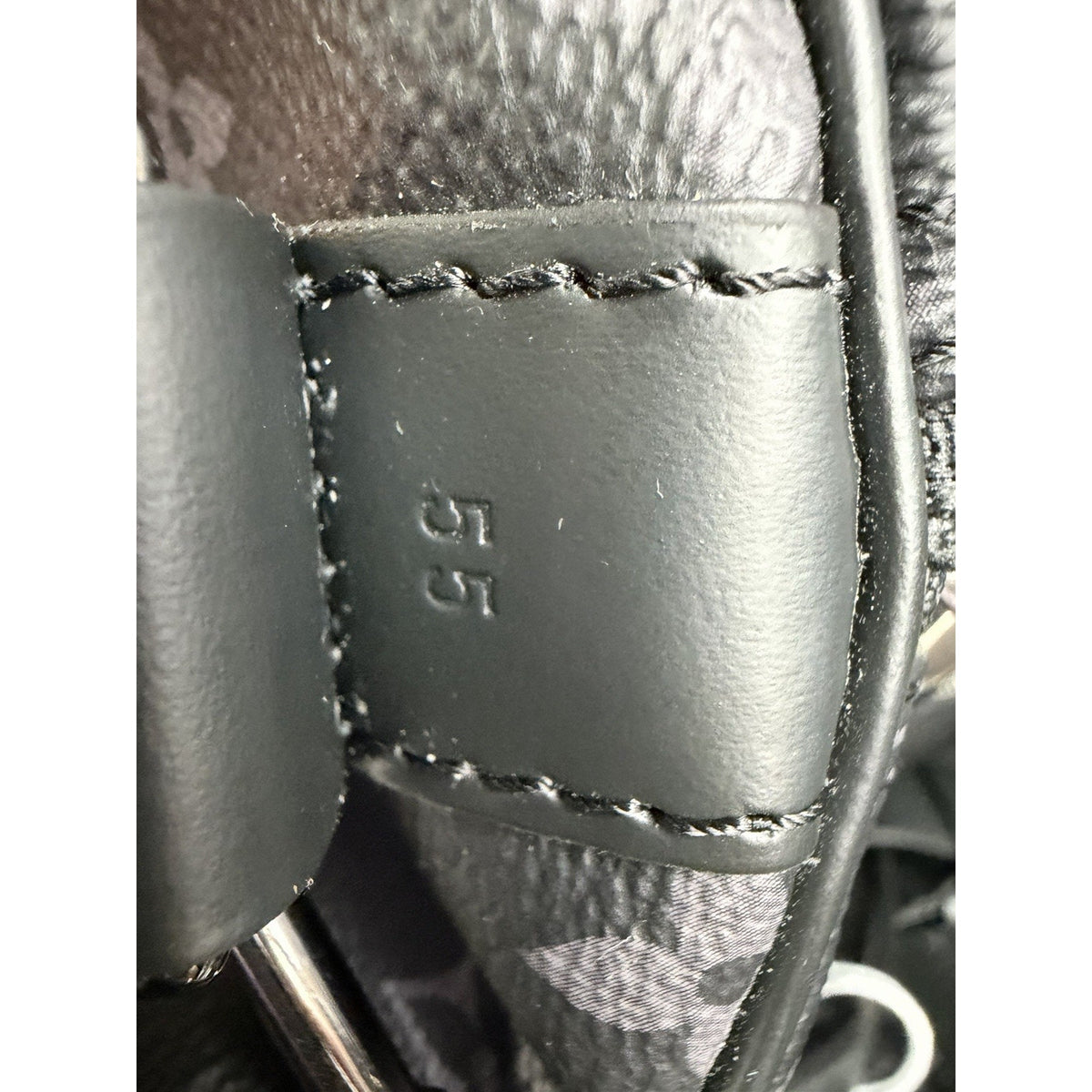 Louis Vuitton Keepall Bandouliere 55 Duffle Bag in Black Coated Canvas NFC E2