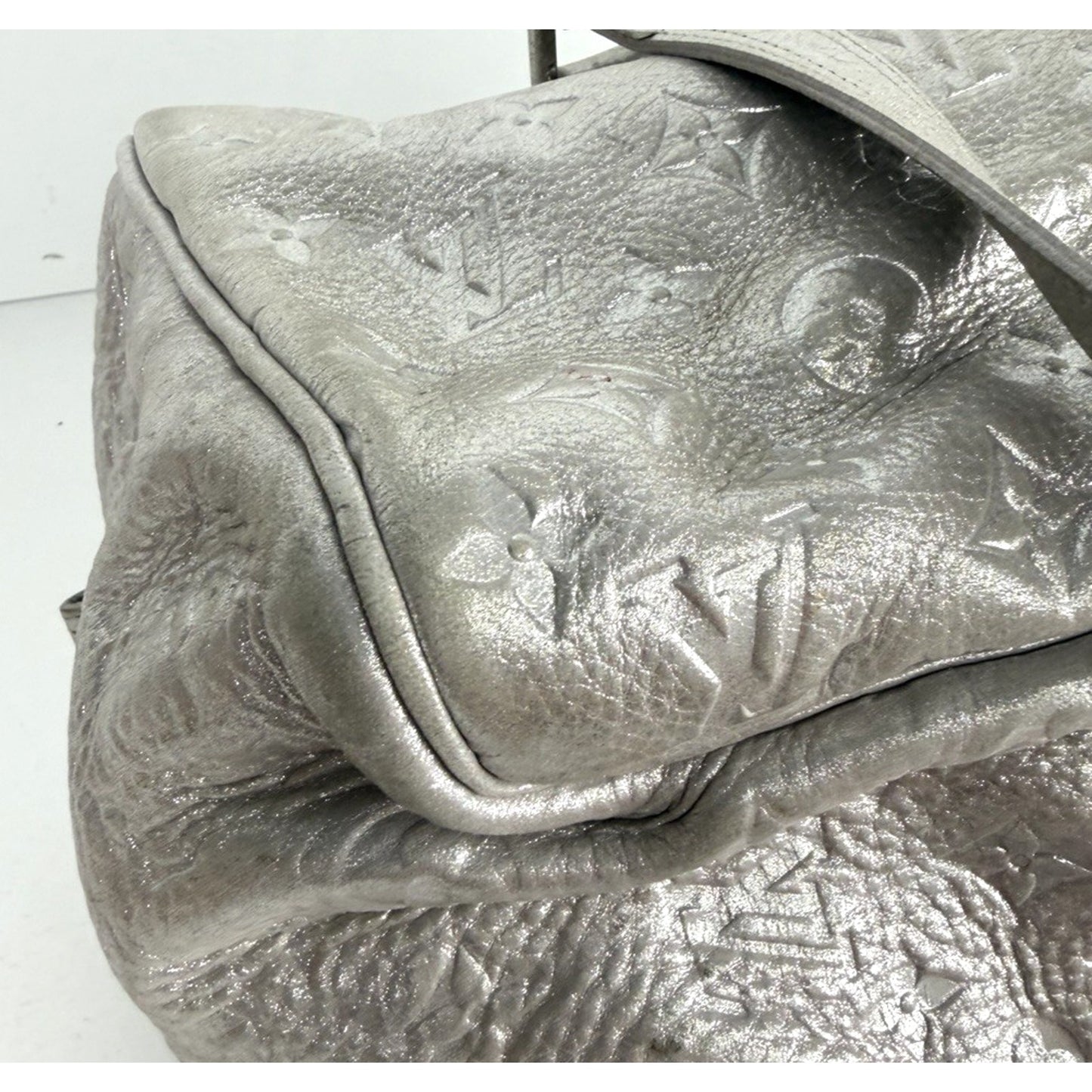 Louis Vuitton Silver Monogram Shimmer Comete Bag in Genuine Leather 2008 S
