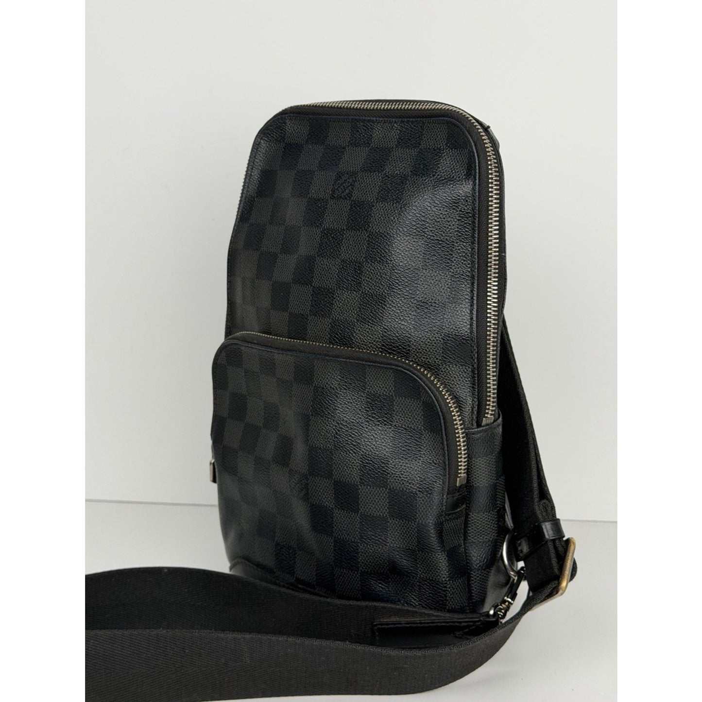 Louis Vuitton Avenue Sling Bag in Damier Graphite Canvas 2020 S08