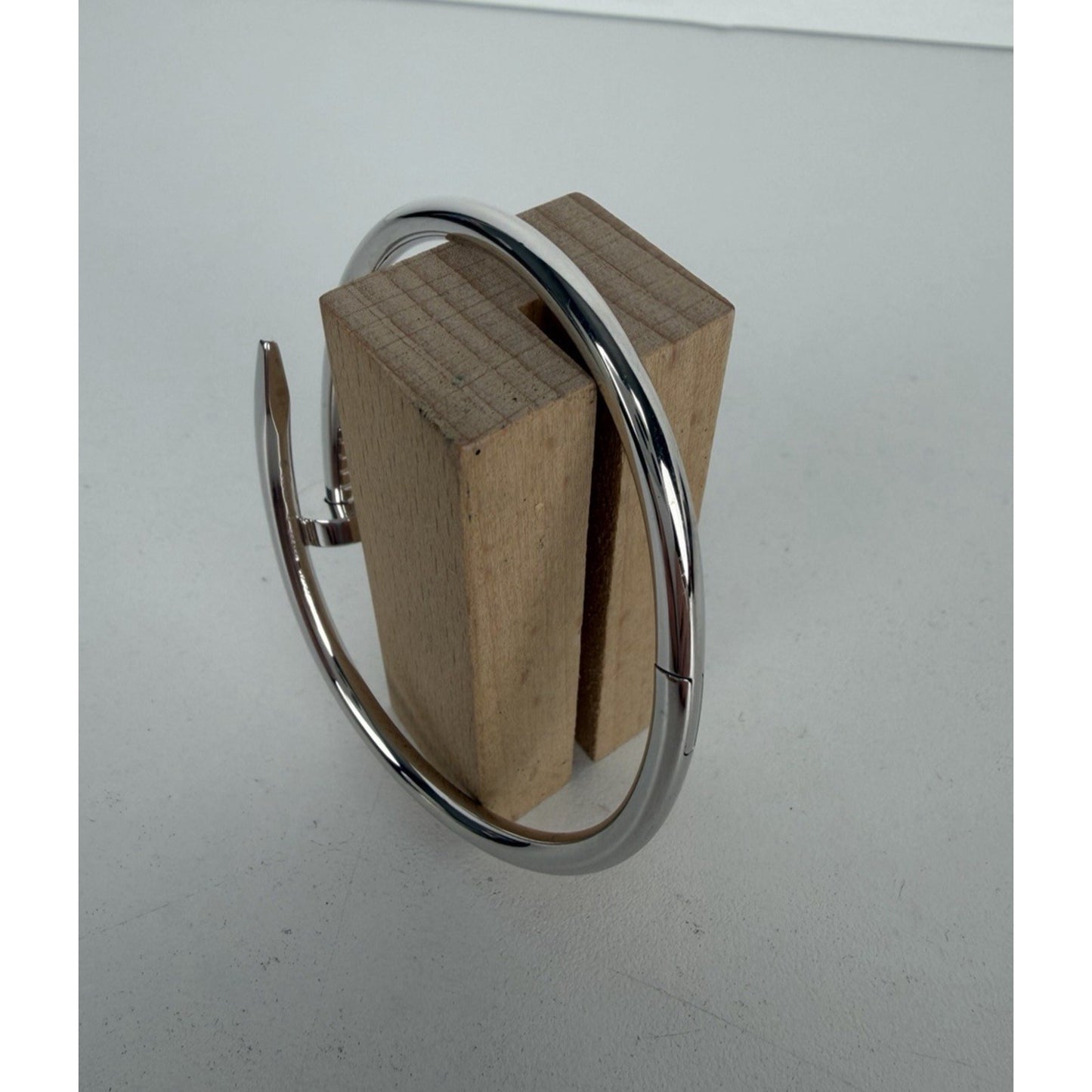 Cartier Juste UN Clou Classic Bracelet in White Gold 18k Size 16