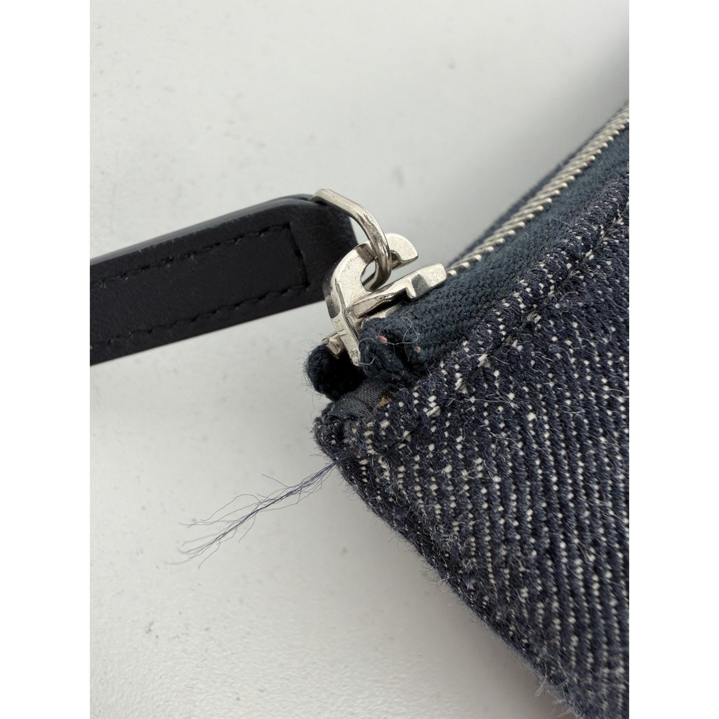 Chanel Deauville Pouch Dark Blue Denim Medium "31 Rue Cambon" Logo 2017 K3