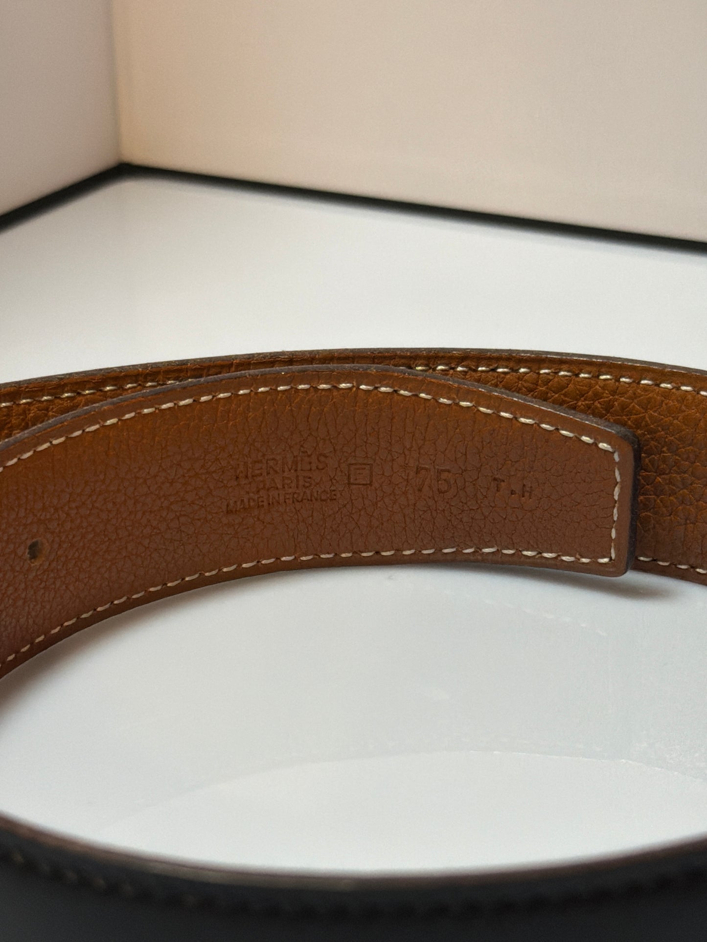 Hermes Constance Reversible Belt 75 F in a Square