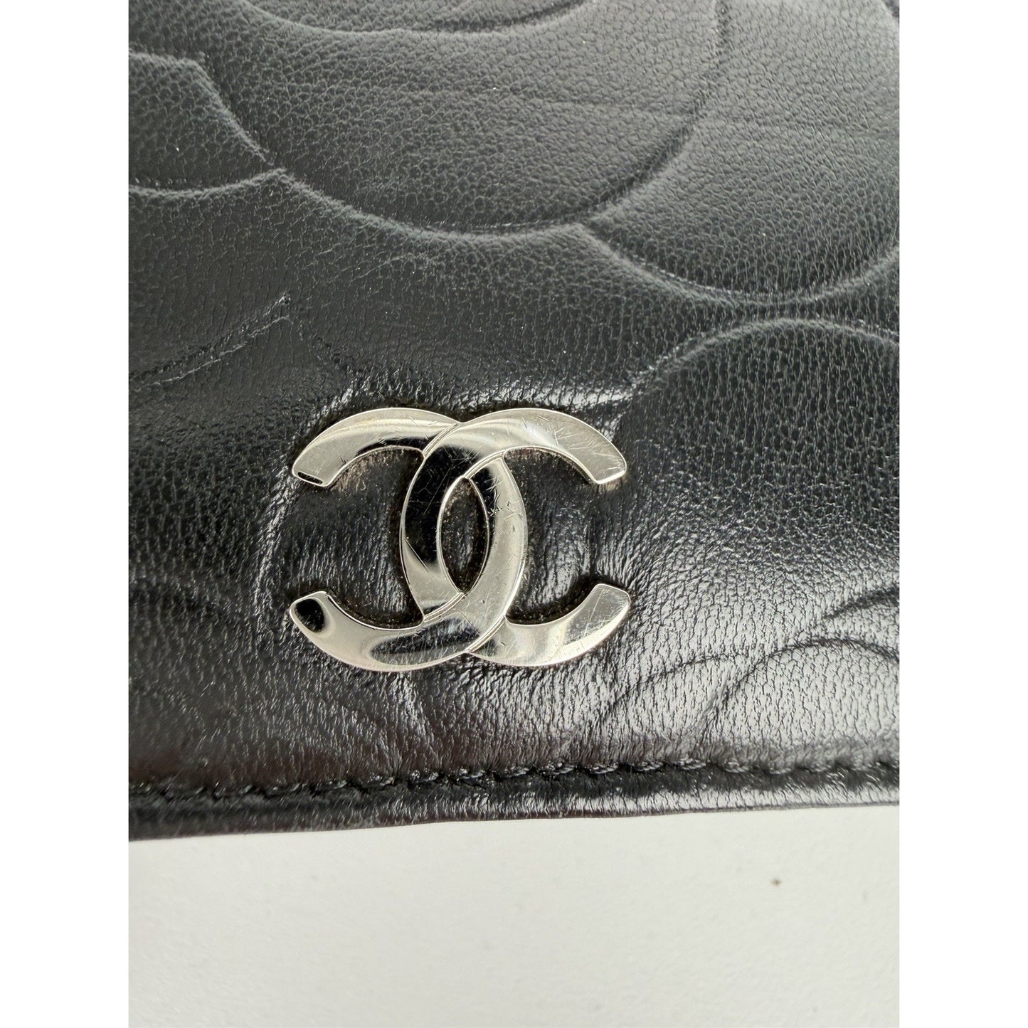 Chanel Camellia Bifold Long Wallet in Black Embossed Lambskin Leather 2010-2011