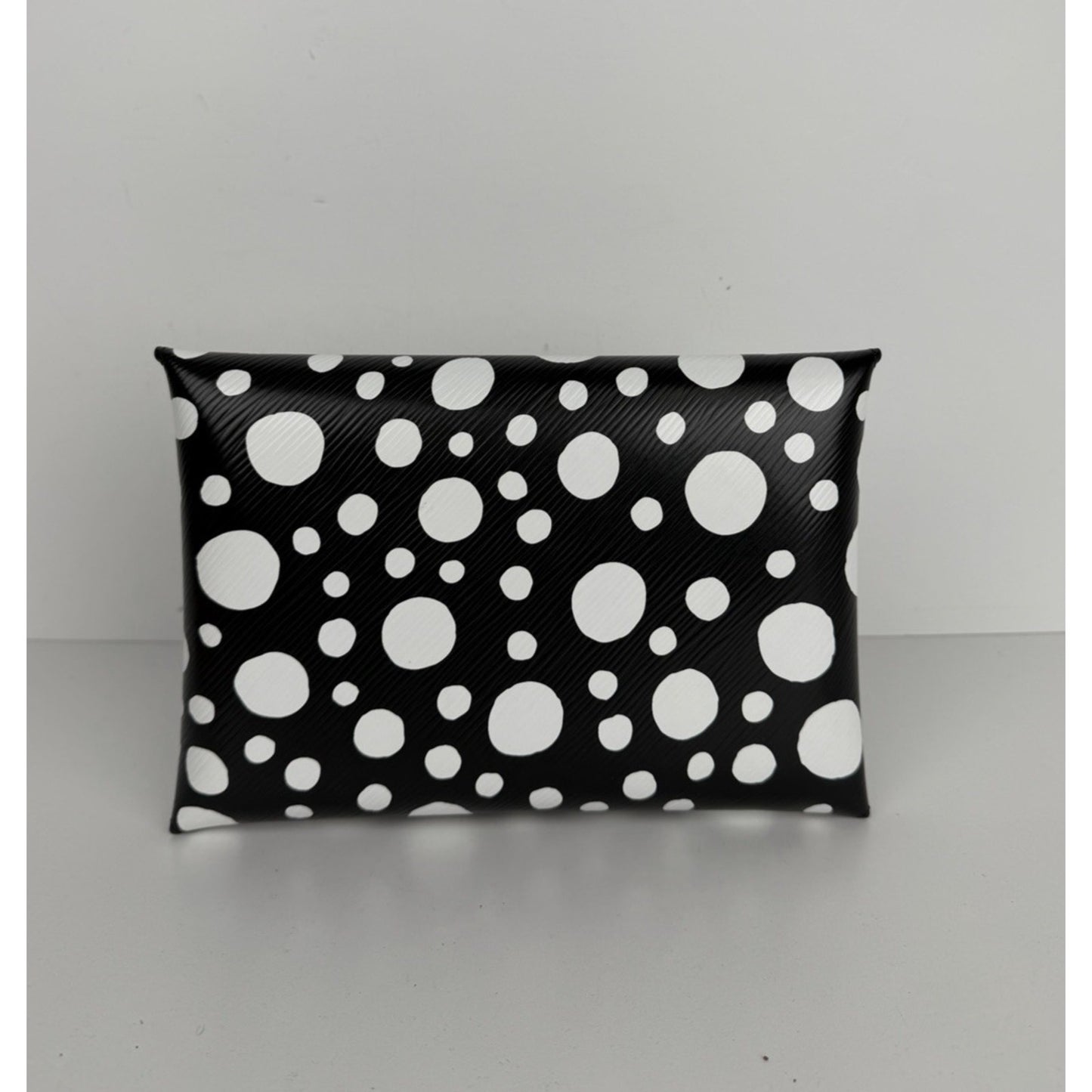Louis Vuitton x Yayoi Kusama Kirigami Pochette Bag in Polka Dot Epi Leather B1