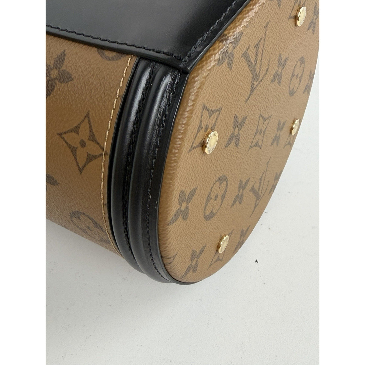 Louis Vuitton Cannes Bucket Bag in Brown Reverse Monogram Coated Canvas 2019 D4