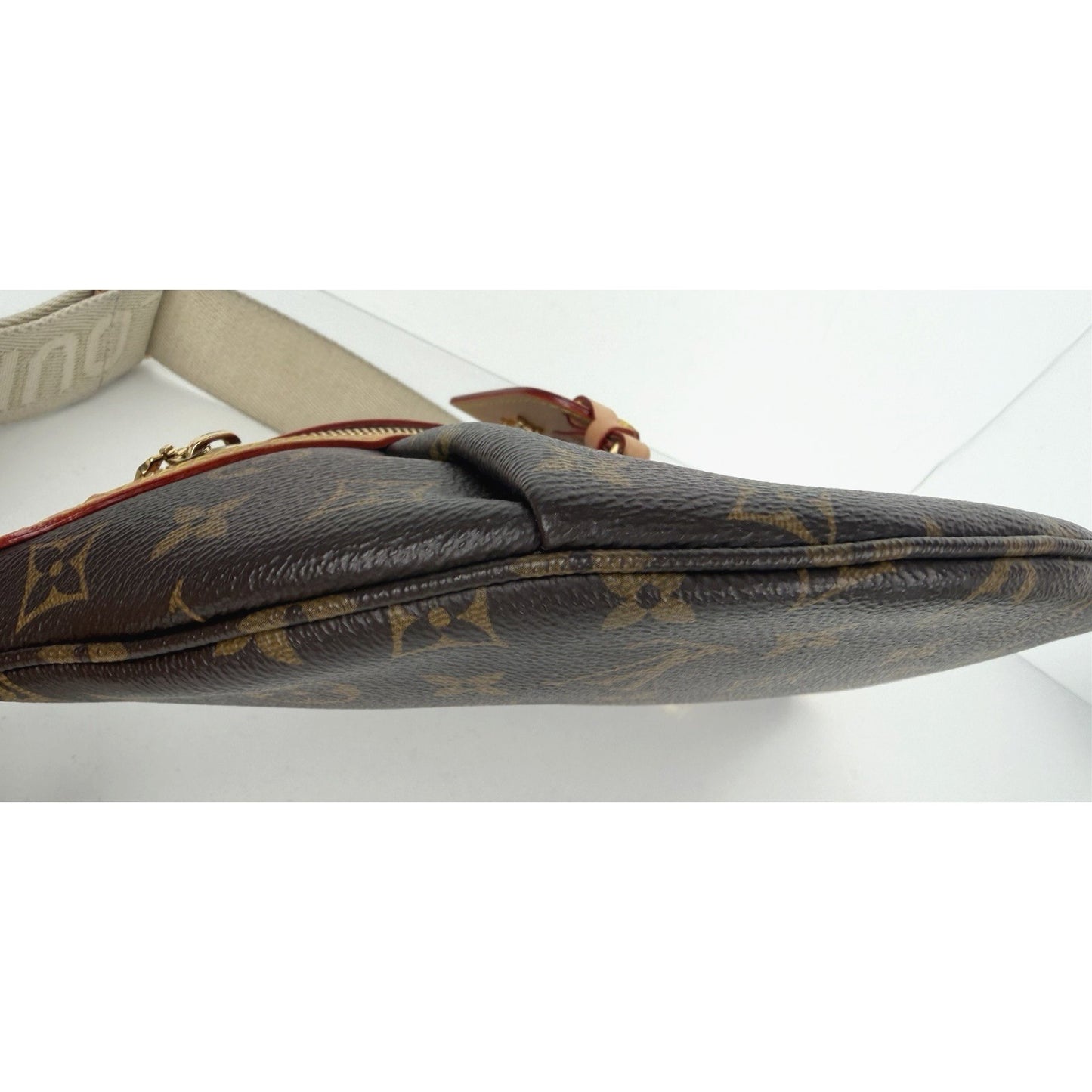 Louis Vuitton High Rise Bumbag in Brown Monogram Coated Canvas Microchipped D8