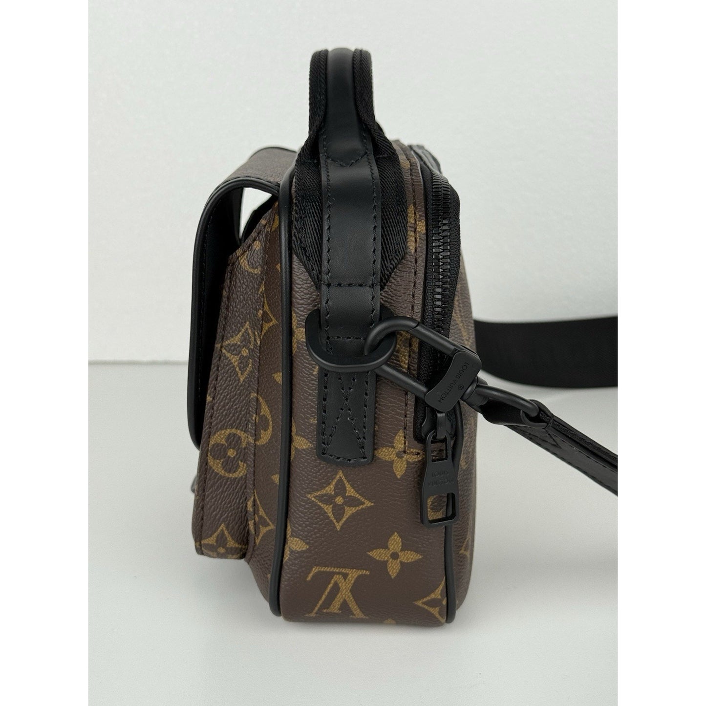 Louis Vuitton Monogram Macassar Quest Messenger Brown Coated Canvas Shoulder Bag