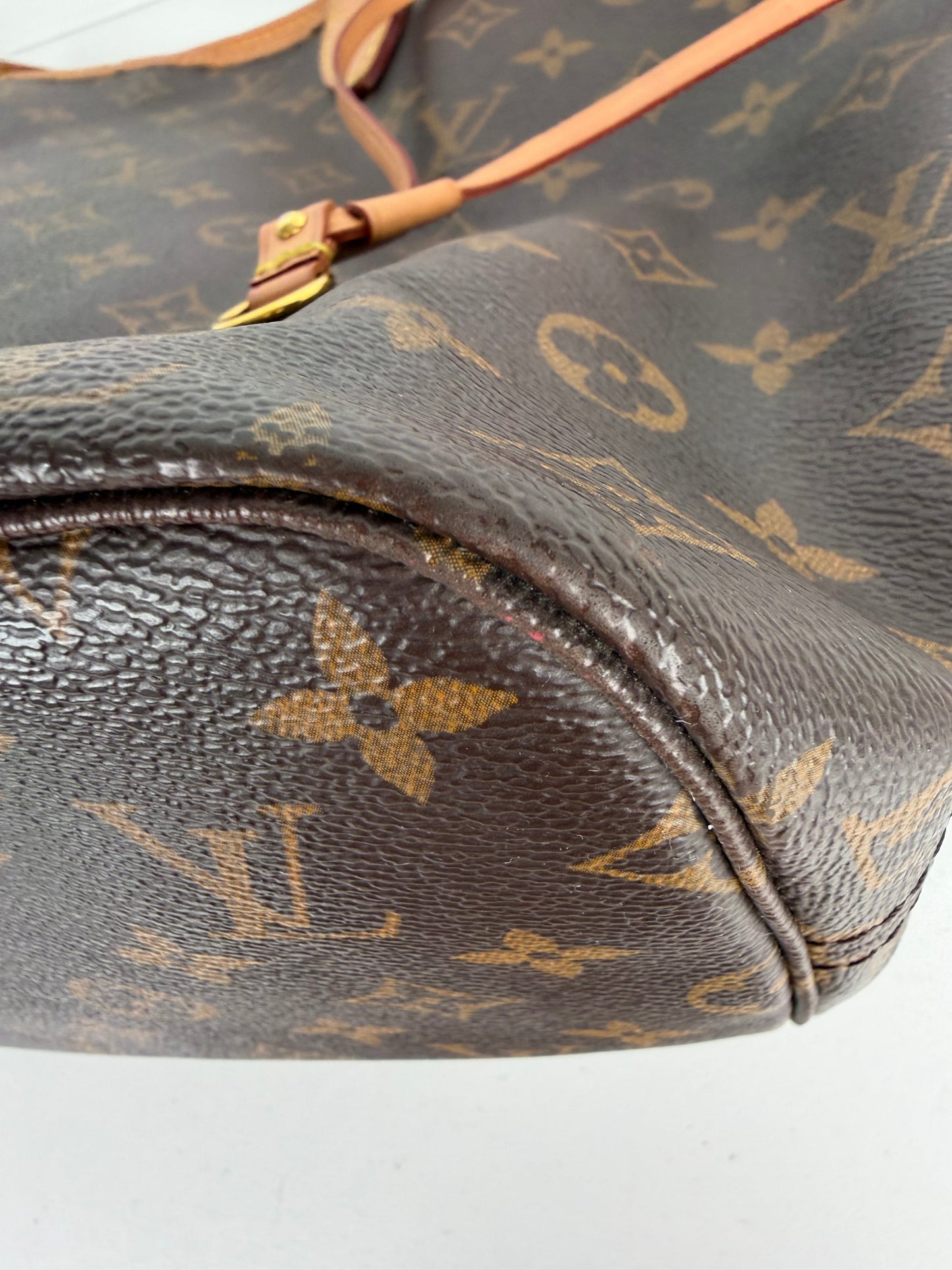 Louis Vuitton Neverfull Tote Bag MM in Brown LV Monogram Coated Canvas 2021 YS