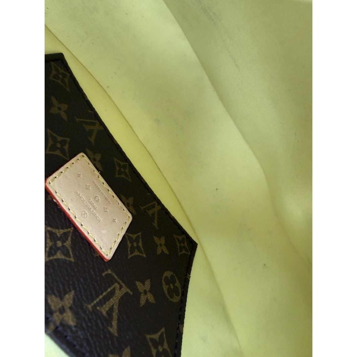 Louis Vuitton Croissant Handbag Monogram Vernis PM Yellow B-7