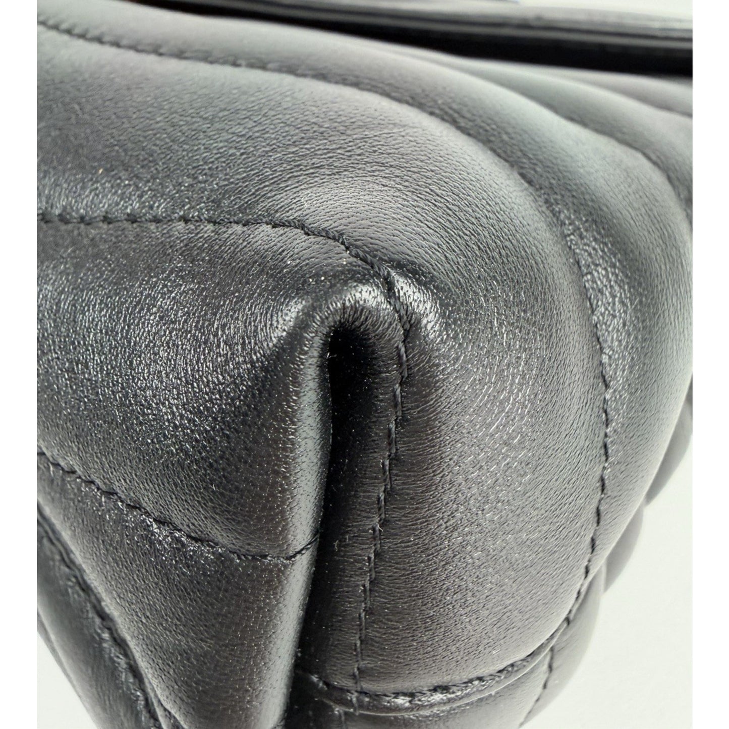 Louis Vuitton New Wave Chain Bag GM in Black Quilted Calfskin Leather NFC D3