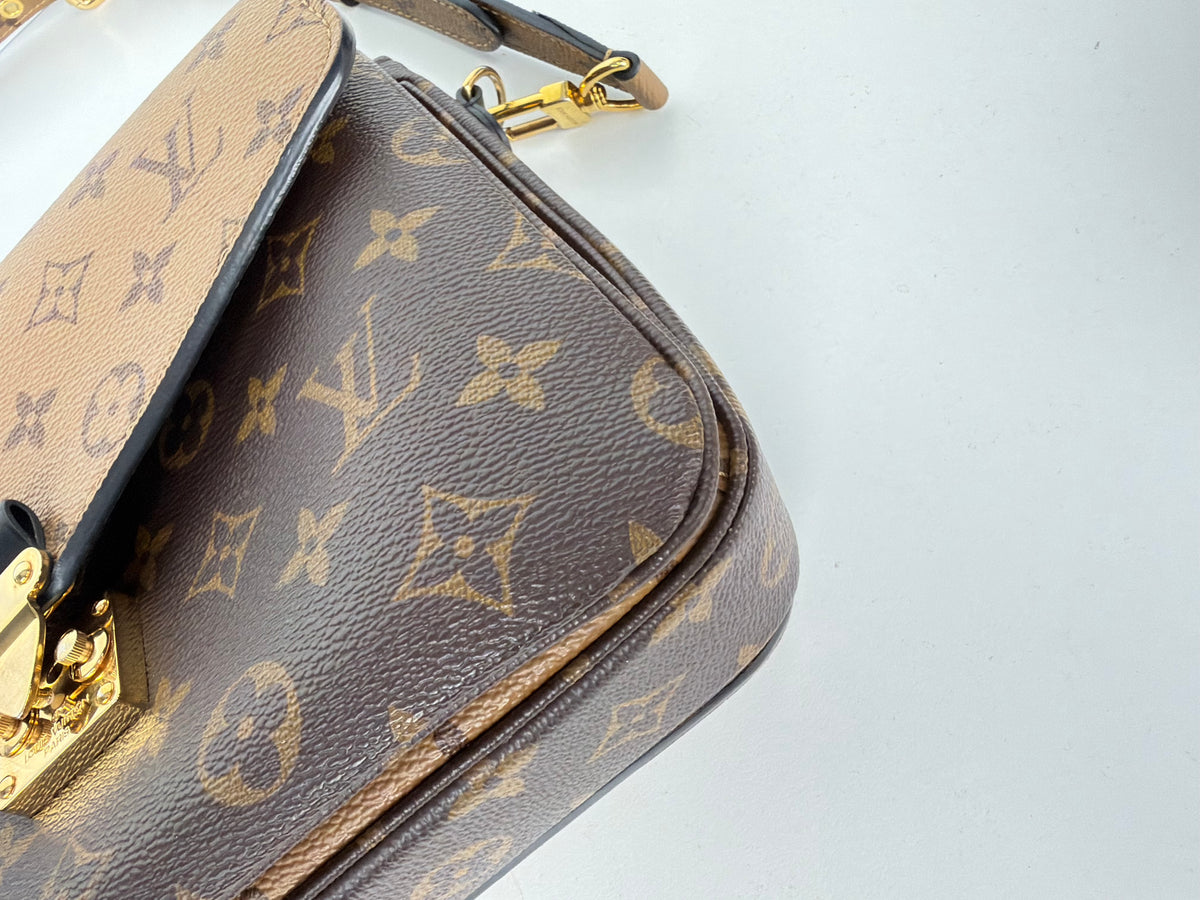 Louis Vuitton Pochette Metis MM Crossbody Bag Brown Reverse Monogram in Coated Canvas 2020 YC2