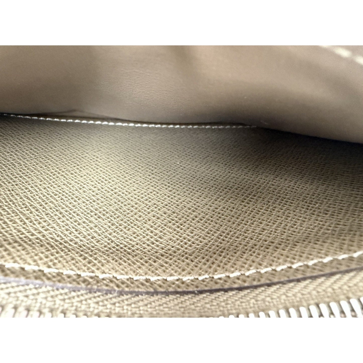 Louis Vuitton Taiga Brazza Long Wallet in Neutral Beige Leather 2013