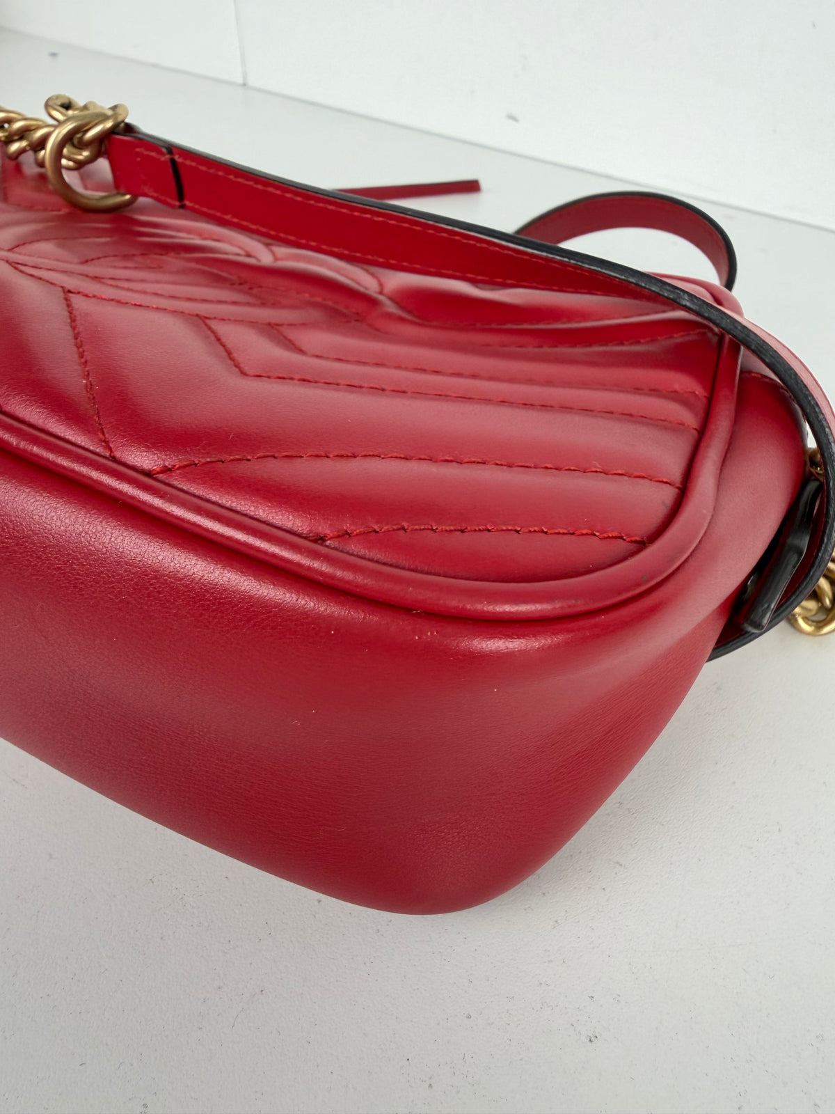 Gucci GG Marmont Small Shoulder Bag in Red Matelasse Leather YS22