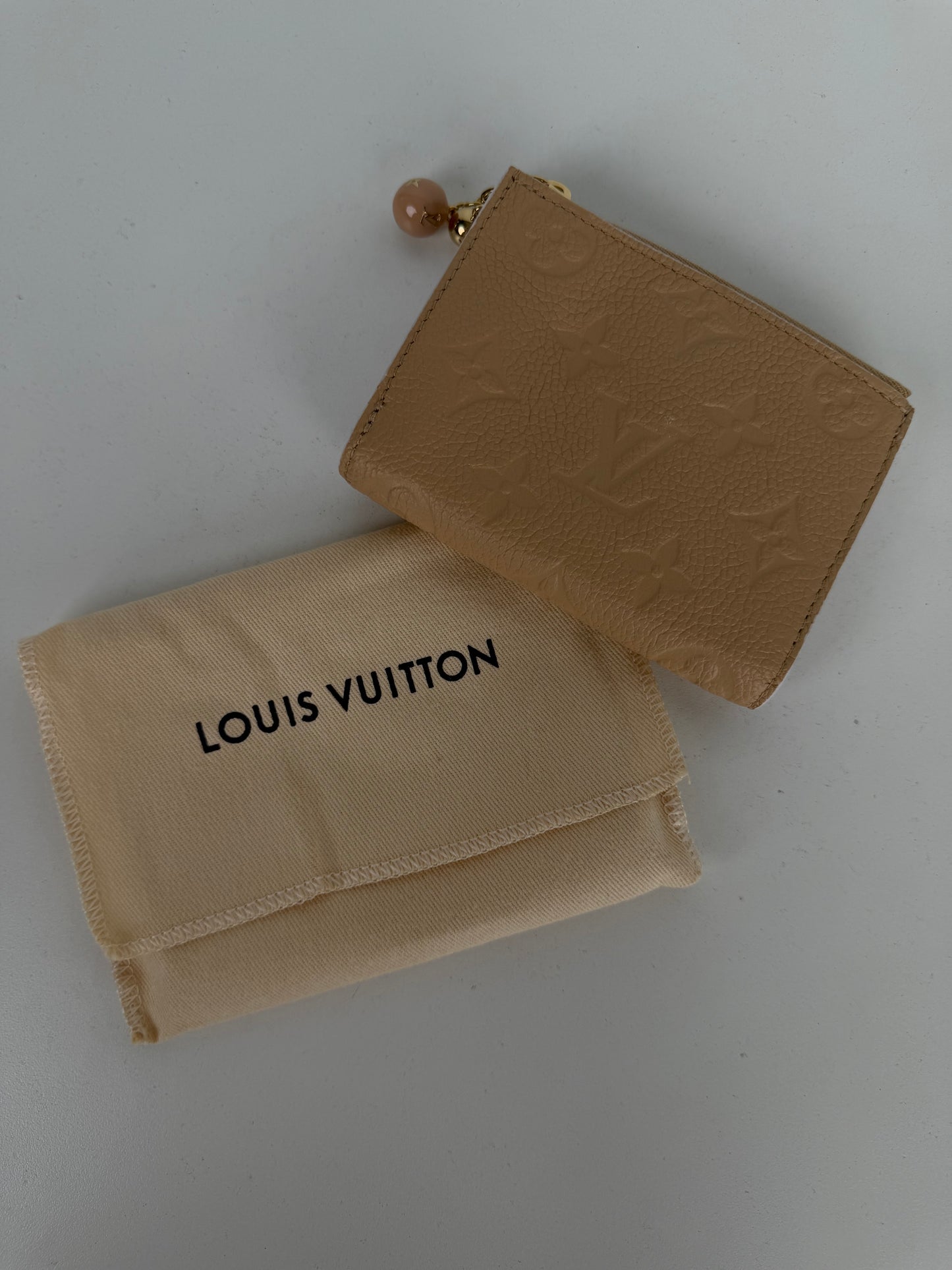 Louis Vuitton Lisa Wallet NFC