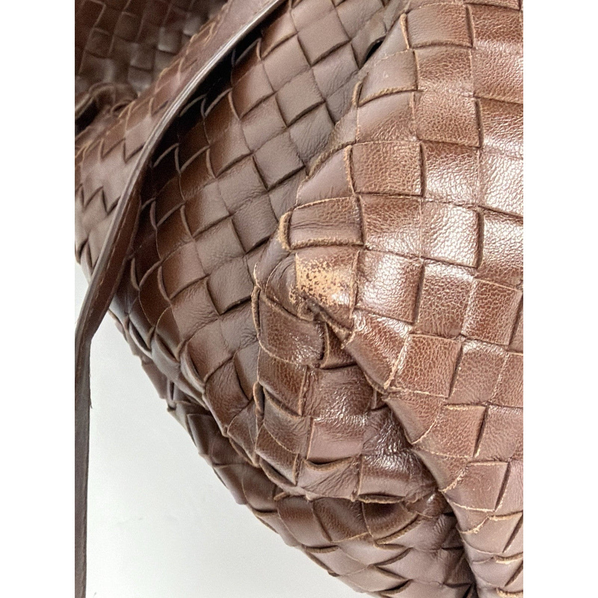 Bottega Veneta The Fold Crossbody Bag in Brown Intrecciato Leather C5