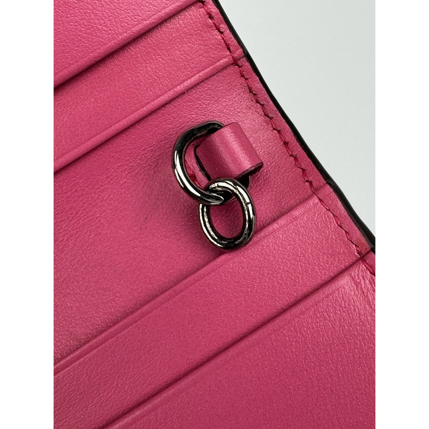 Gucci GG Perforated Leather Card Case in Pink C-1