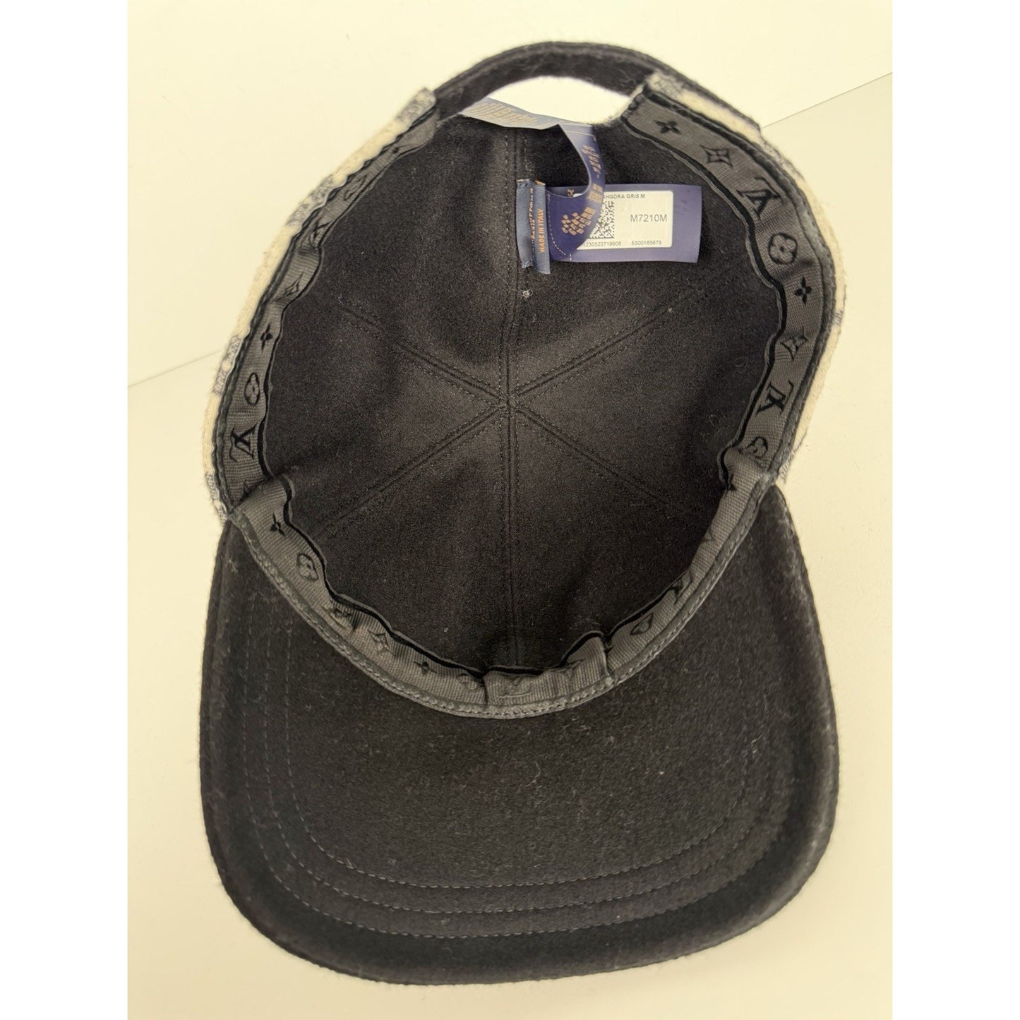 Louis Vuitton Carry On Cap Black Grey Wool Monogram M7210M Size M