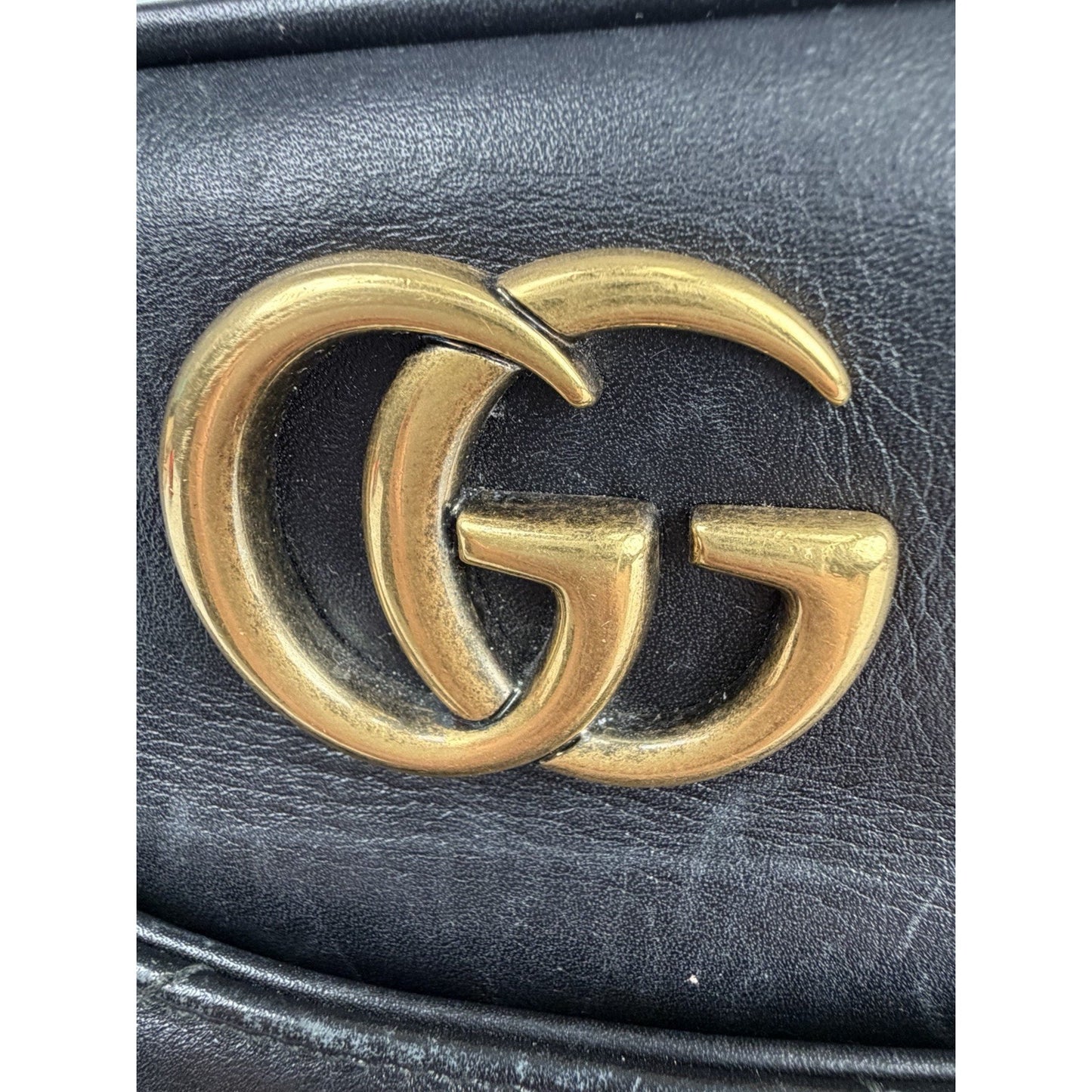 Gucci GG Marmont Matelasse Shoulder Bag Medium Black Leather Chevron Pattern S16