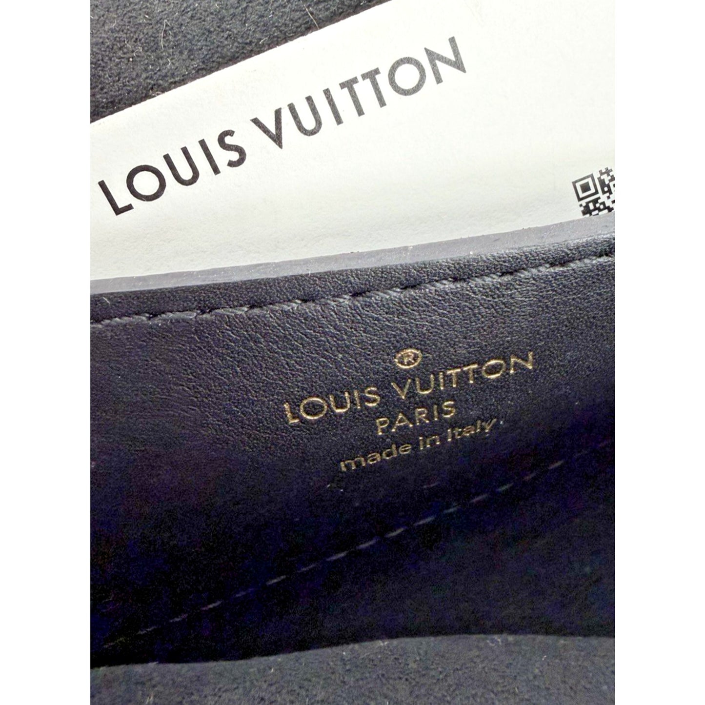 Louis Vuitton New Wave Multi Pochette Bag in Black Quilted Leather NFC S06