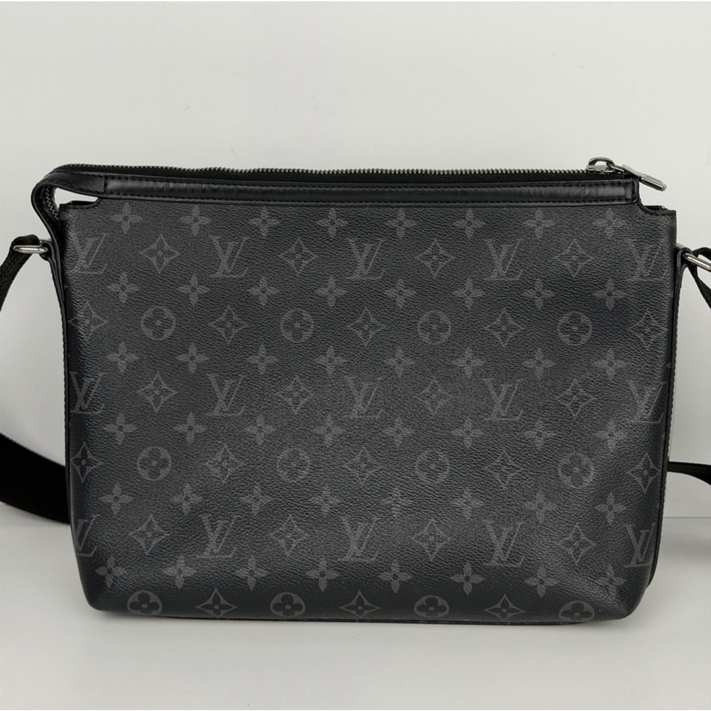 Louis Vuitton Odyssey Messenger Bag Monogram Eclipse PM 2019 S06