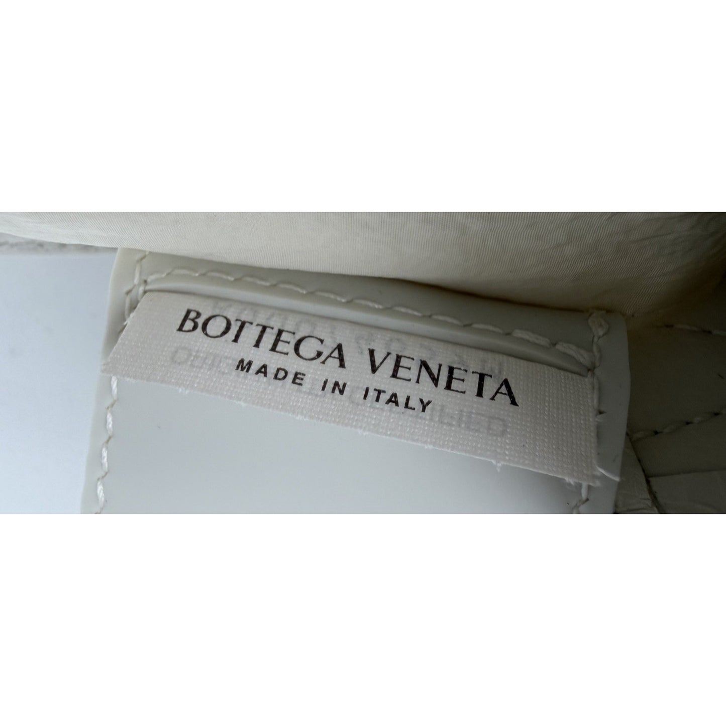 Bottega Veneta Cassette Bag Small Maxi Intrecciato Weave Lambskin Leather E1