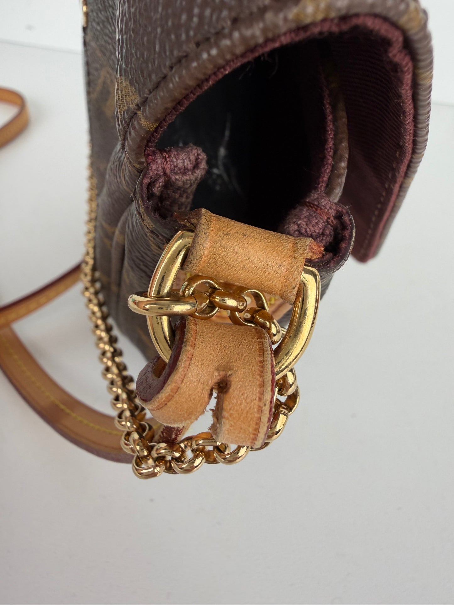 Louis Vuitton Favorite Bag MM in Brown LV Monogram Coated Canvas 2013 YS-10