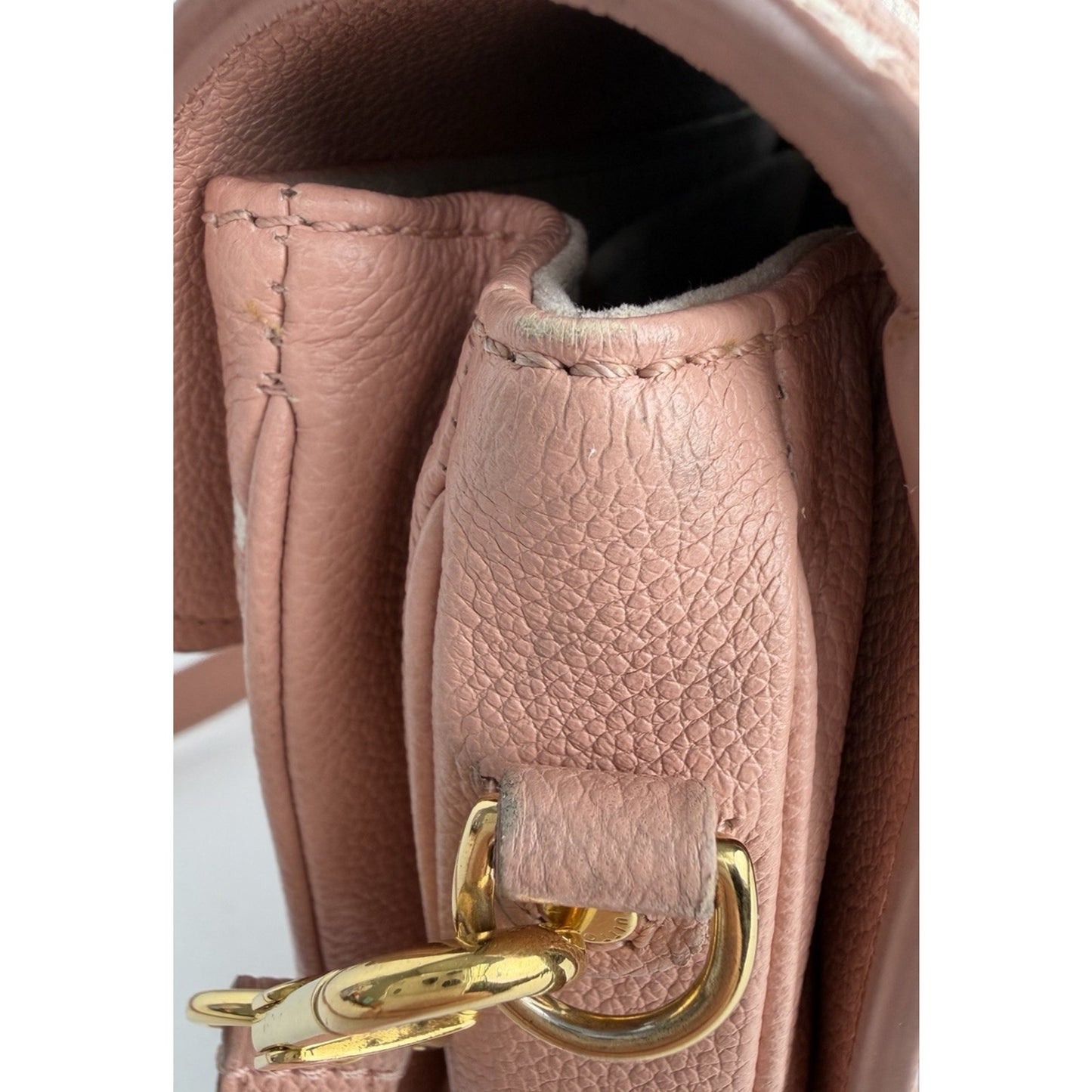 Louis Vuitton Pochette Metis Bicolor Rose Trianon & Cream Shoulder Bag NFC E2