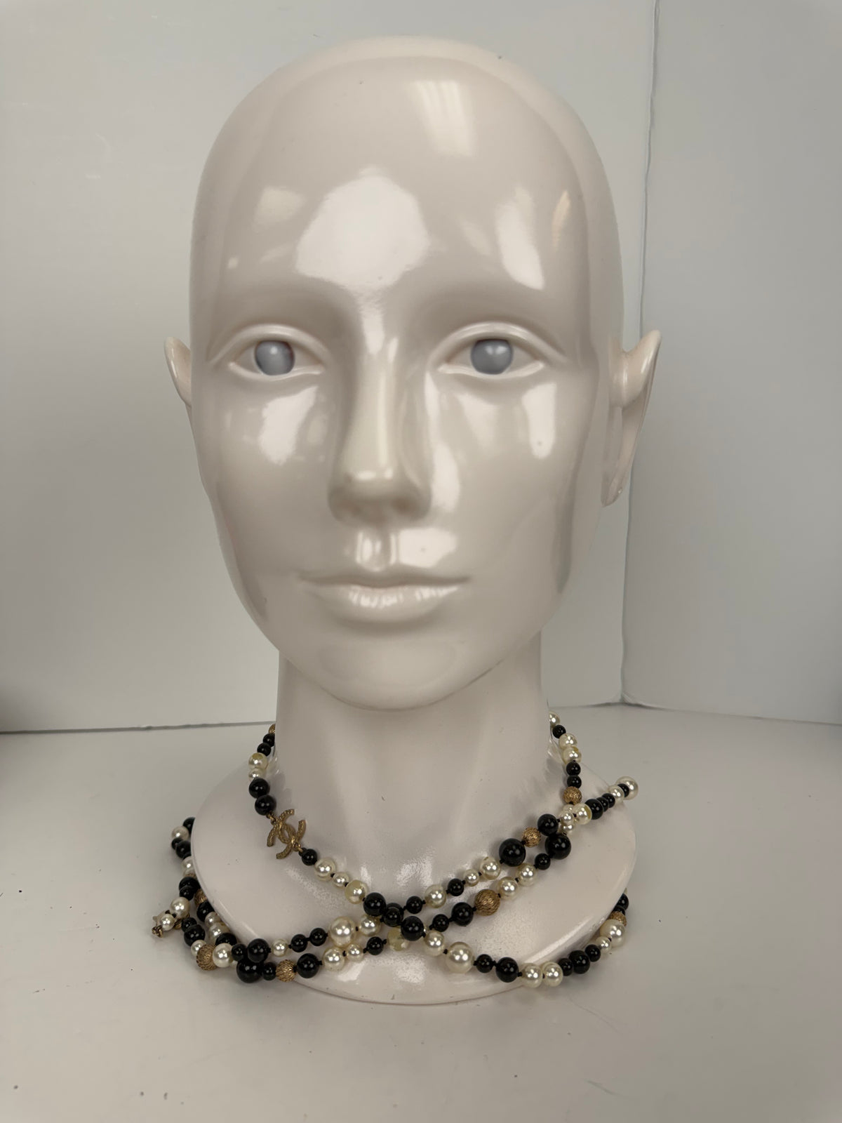 Chanel Pearl and Black Beads CC Baroque Sautoir Necklace Y