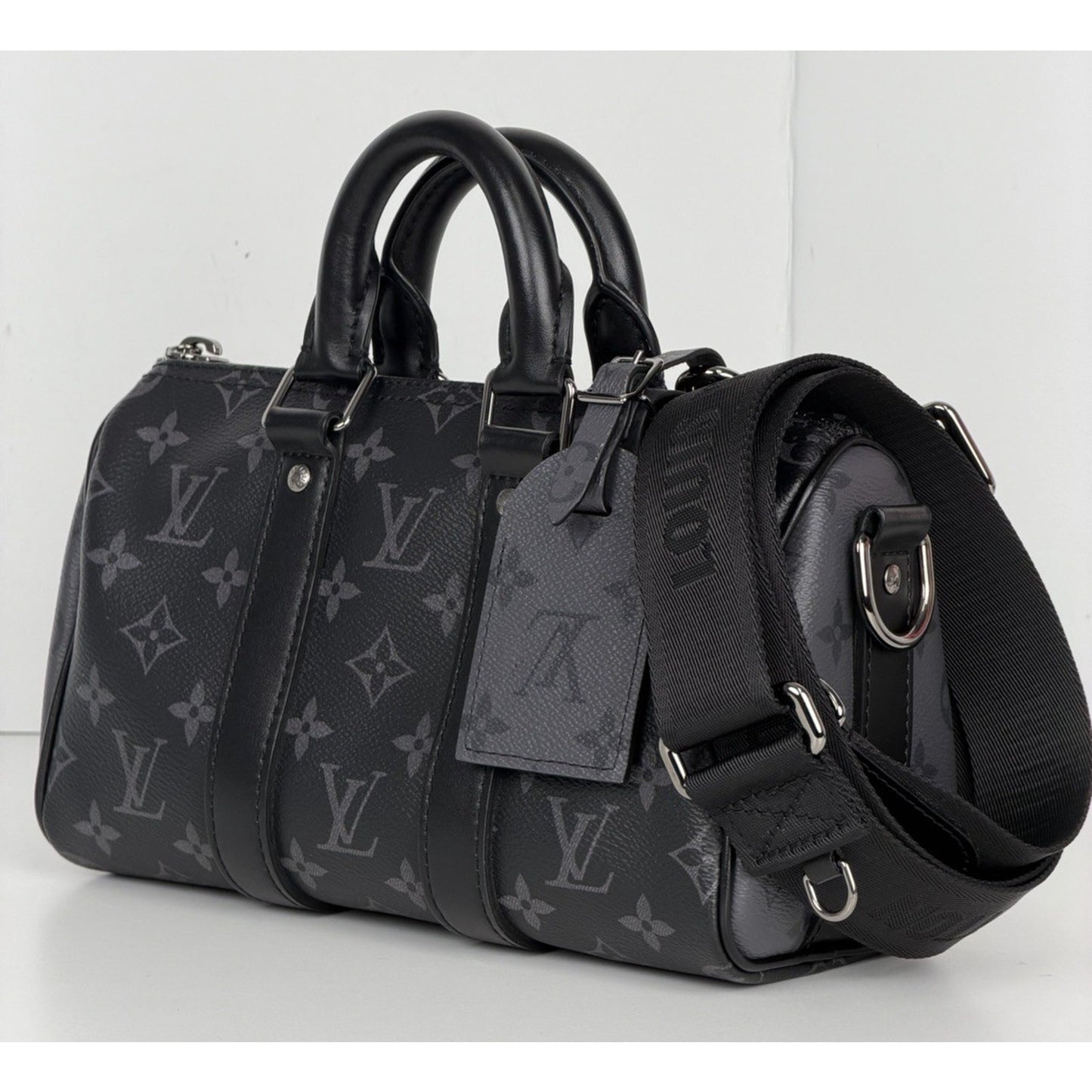 Louis Vuitton Keepall Bandouliere 25 Monogram Eclipse Reverse Coated Canvas F2