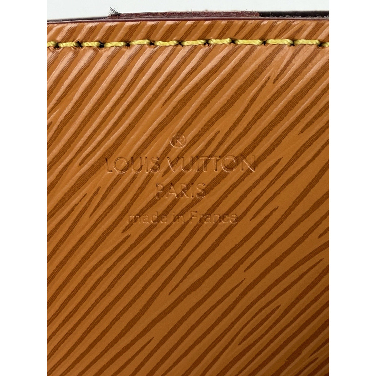 Louis Vuitton Marelle MM Tote Shoulder Handbag in Honey-Gold Epi Leather NFC D4