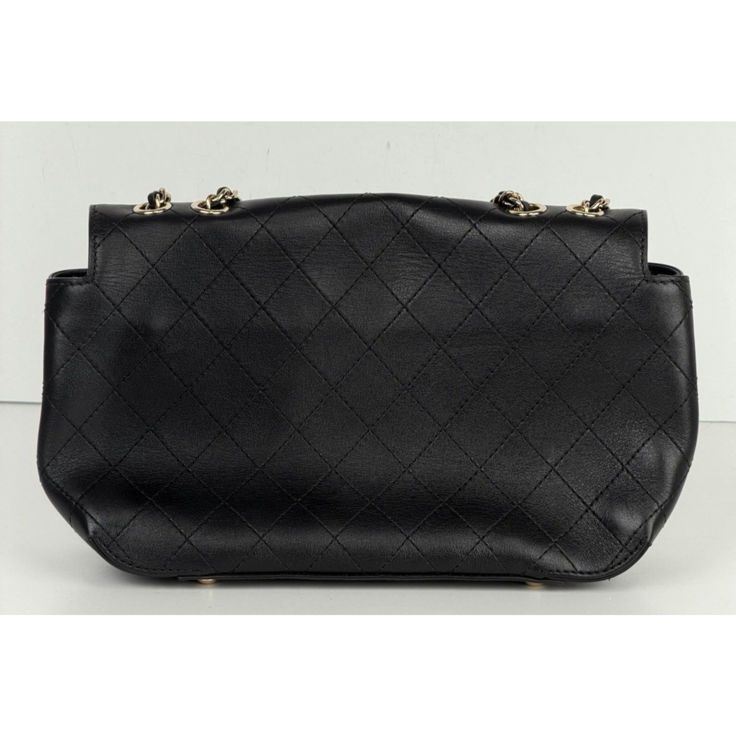 Chanel Stitched CC Case Flap Shoulder Bag in Black Calfskin D-6