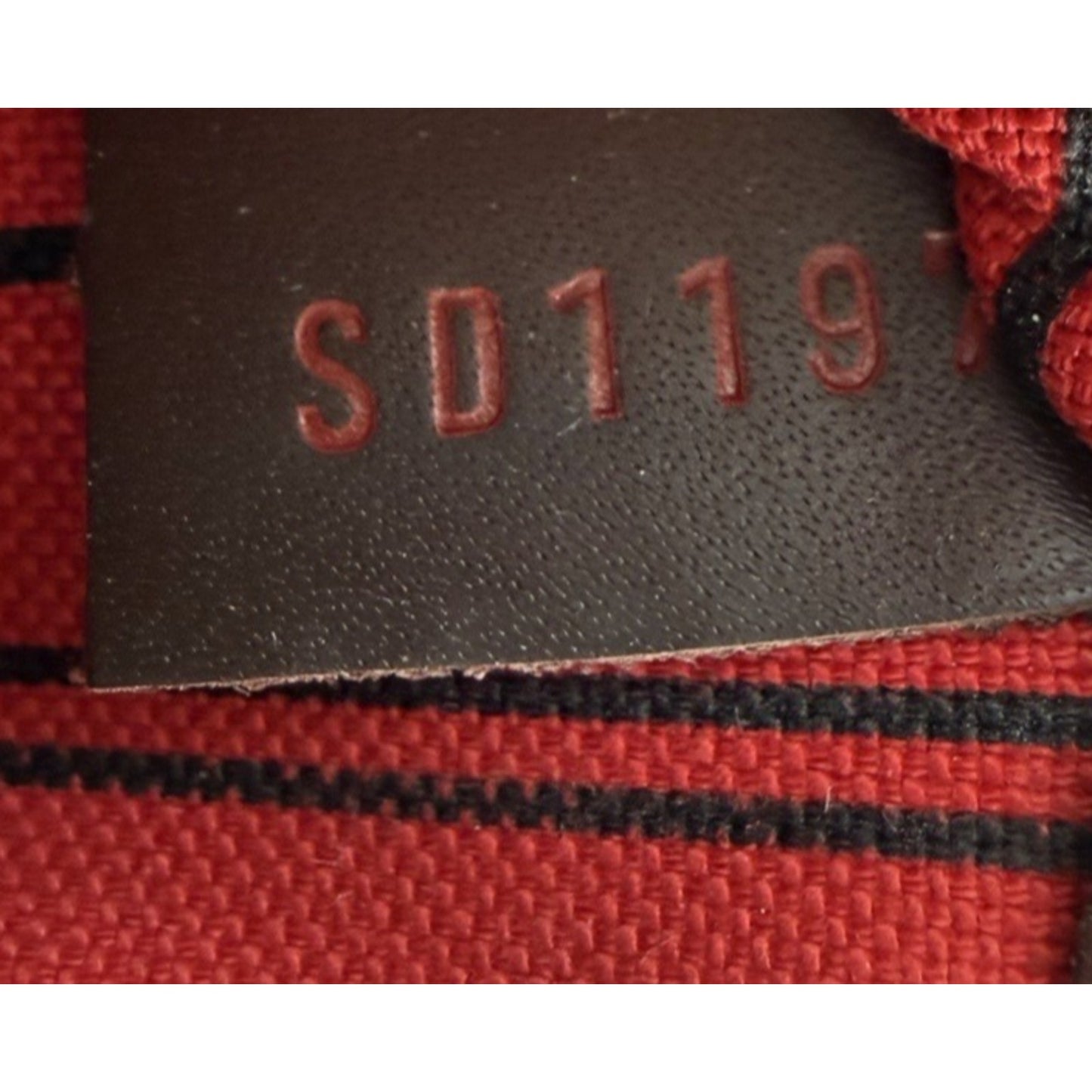 Louis Vuitton Neverfull MM Tote Bag in Damier Ebene Coated Canvas 2017 S