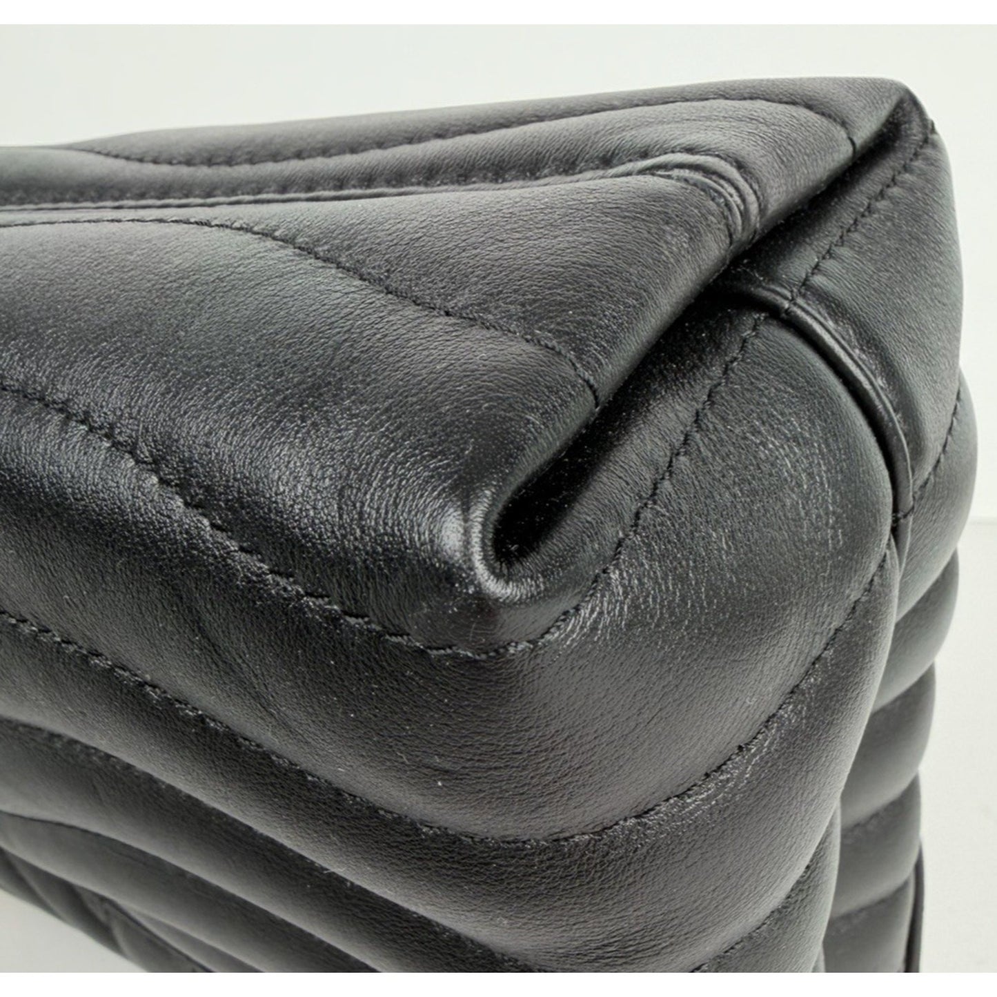 Louis Vuitton New Wave Chain Bag GM in Black Quilted Calfskin Leather NFC D3