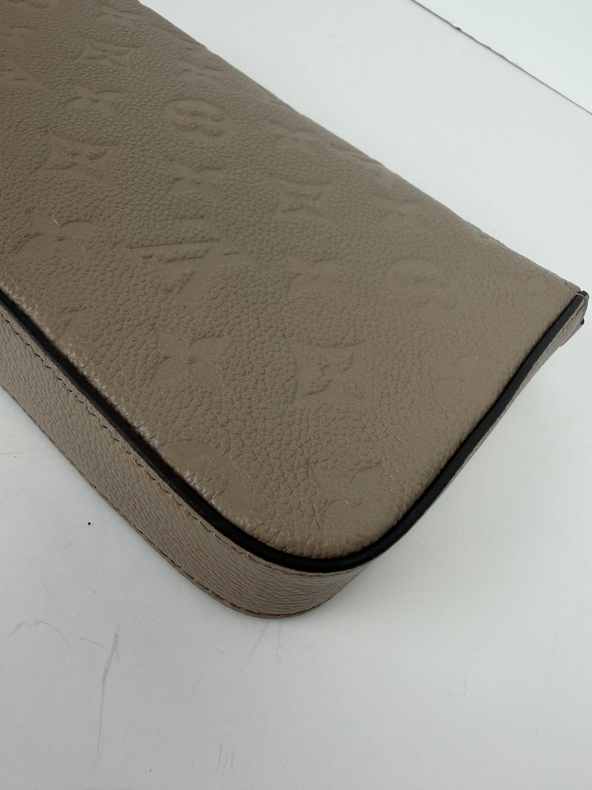 Louis Vuitton Pochette Felicie in Beige LV Monogram Empreinte Leather NFC Y
