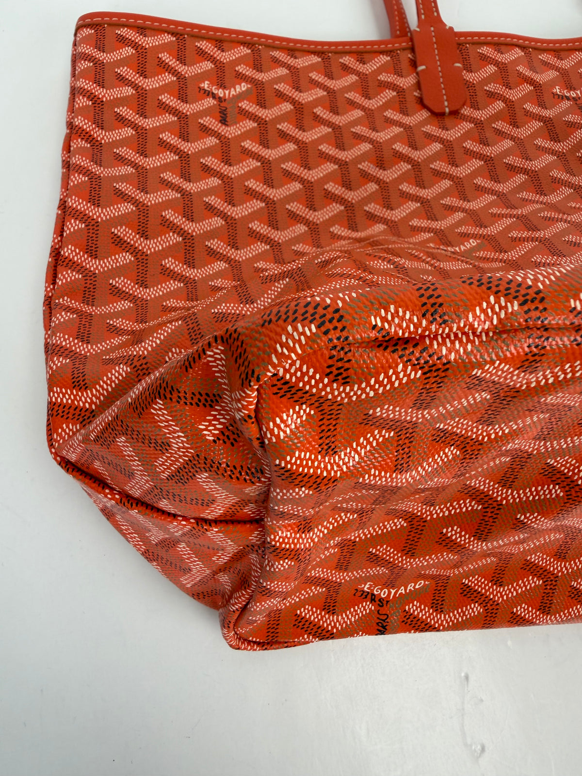 Goyard Goyardine St. Louis PM Goyard Tote in Orange Coated Canvas YD7