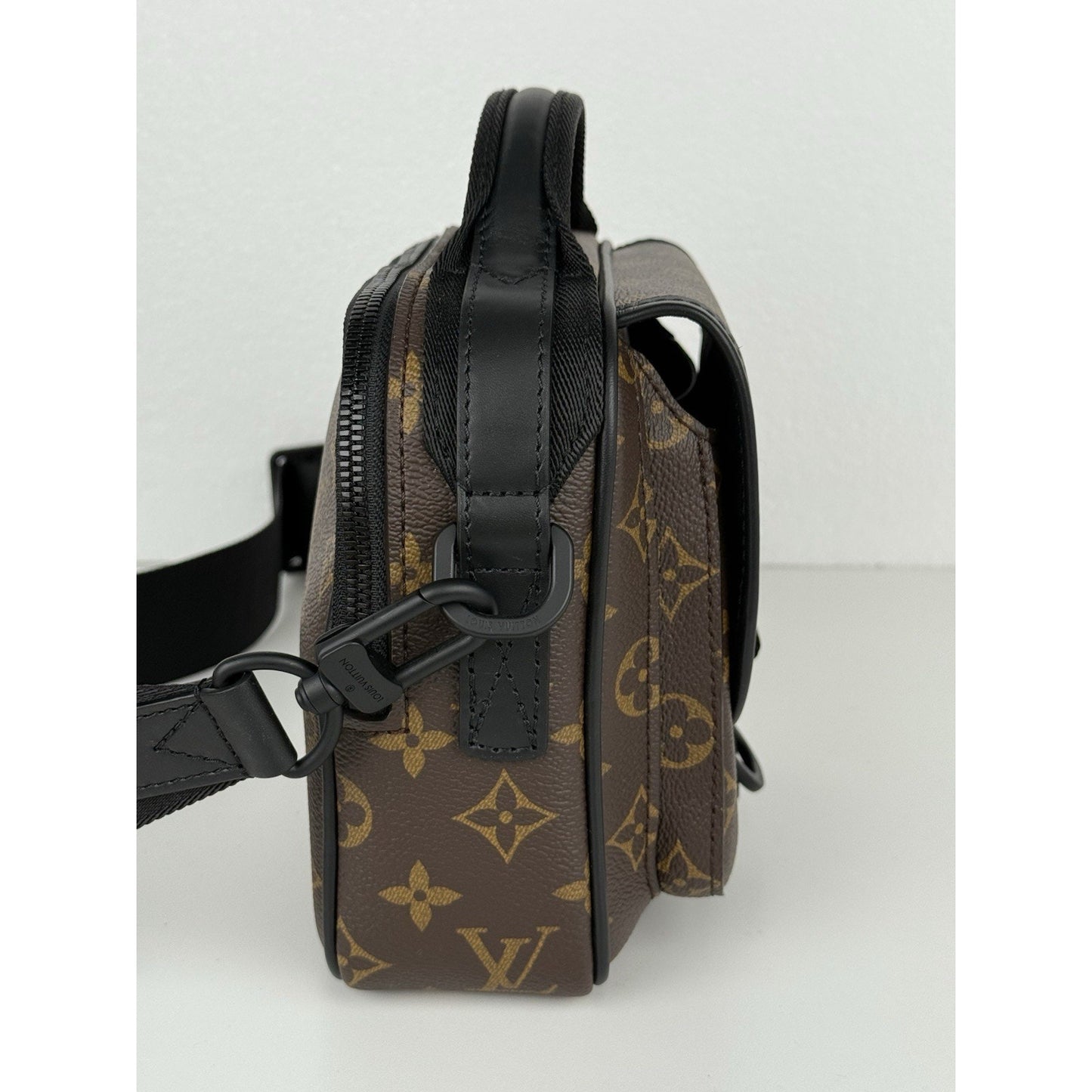 Louis Vuitton Monogram Macassar Quest Messenger Brown Coated Canvas Shoulder Bag