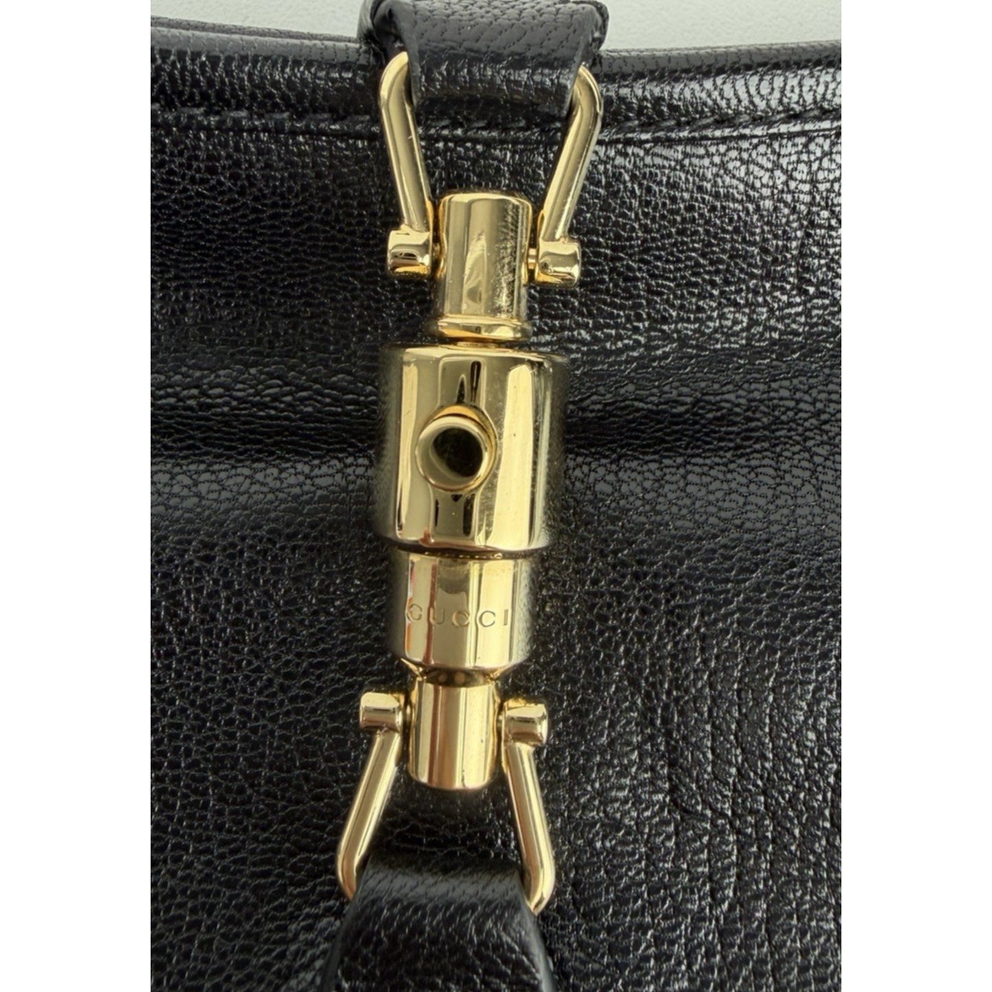 Gucci Jackie Slim 1961 Shoulder Bag in Black Textured-Leather D2