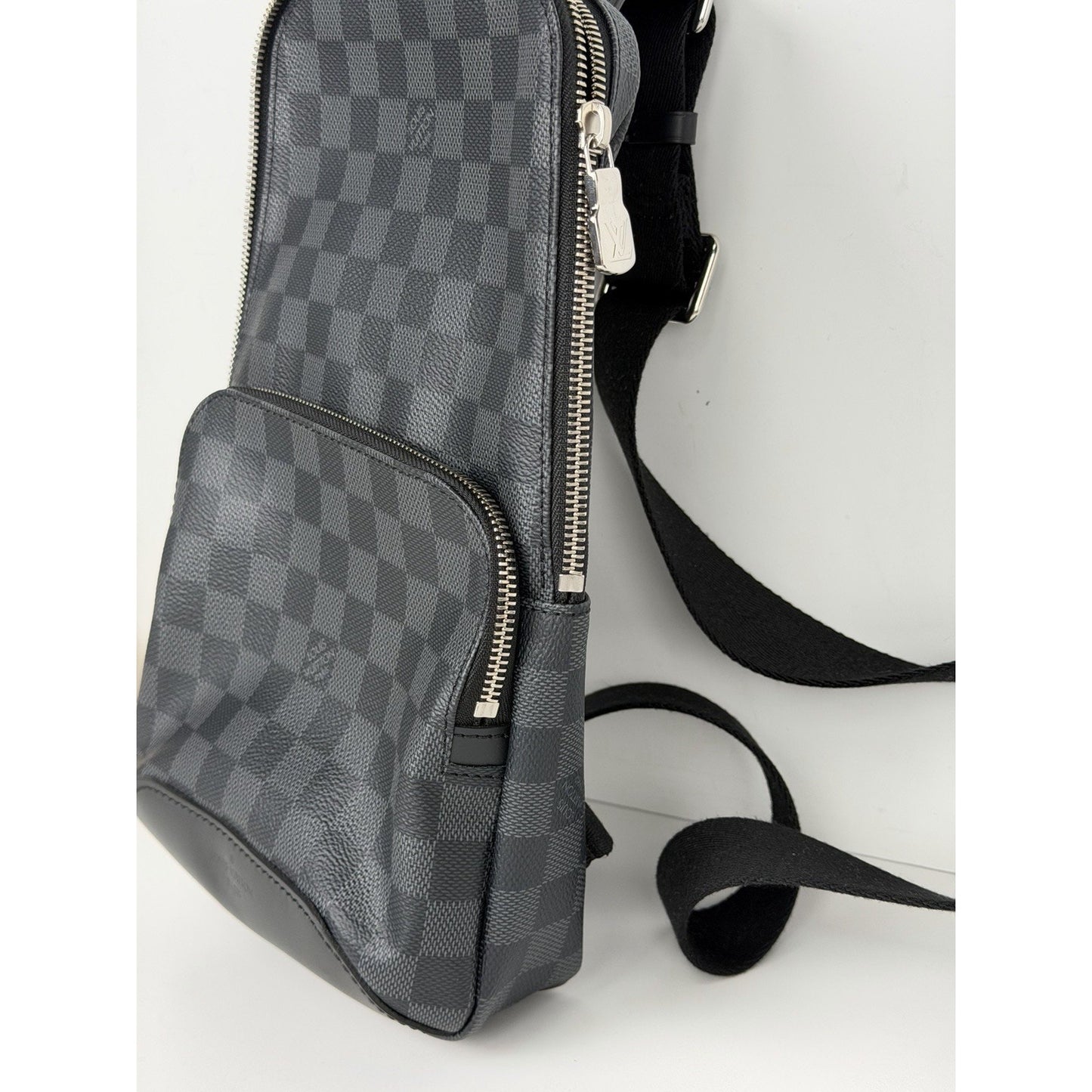 Louis Vuitton Avenue Sling Bag Damier Graphite Coated Canvas Pattern NFC E3