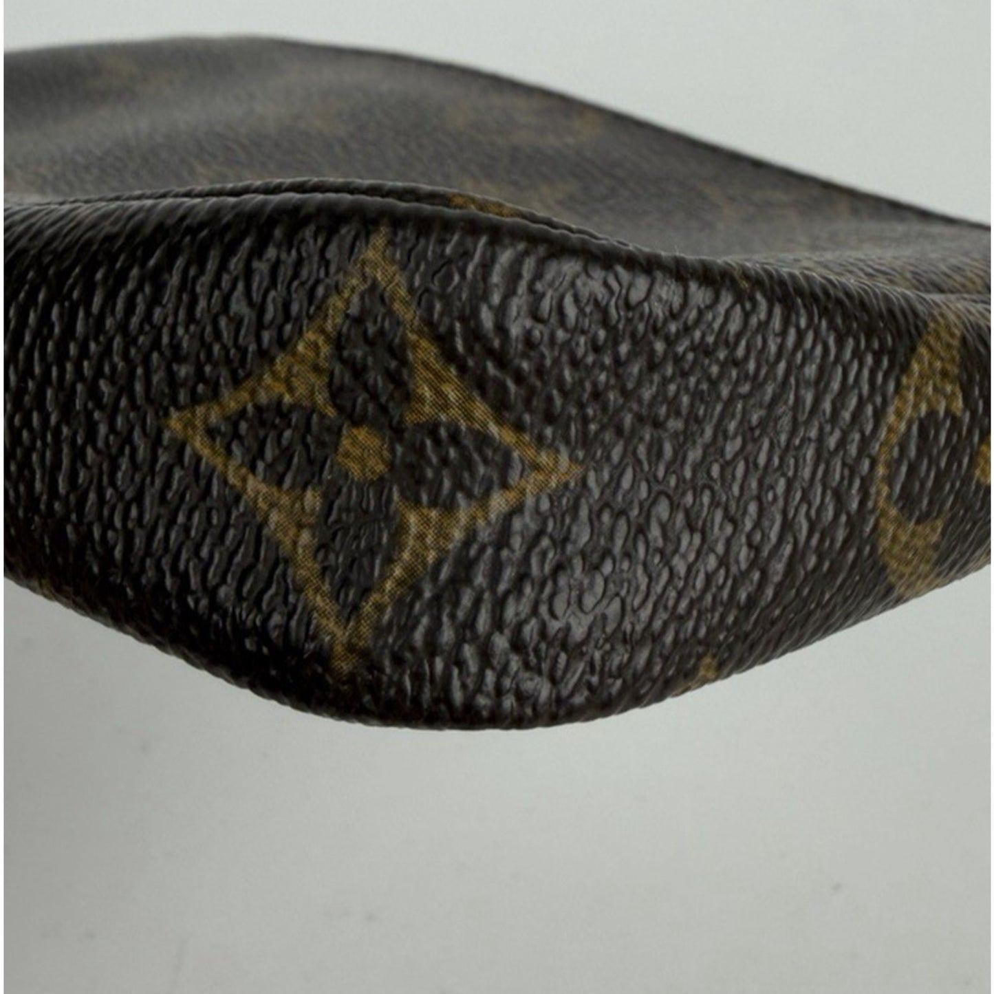 Louis Vuitton Mini Pochette Bag 2003 Vintage in Brown LV Monogram Canvas S03