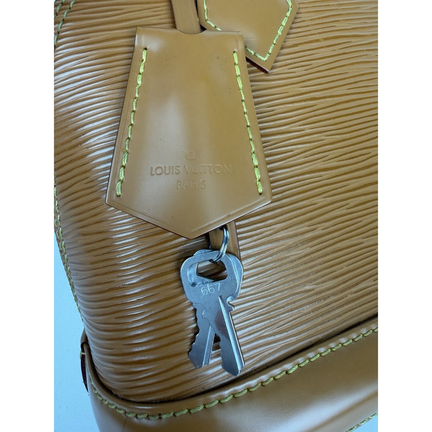 Louis Vuitton Alma BB Honey Gold Epi Leather Shoulder Bag (NFC) C-7