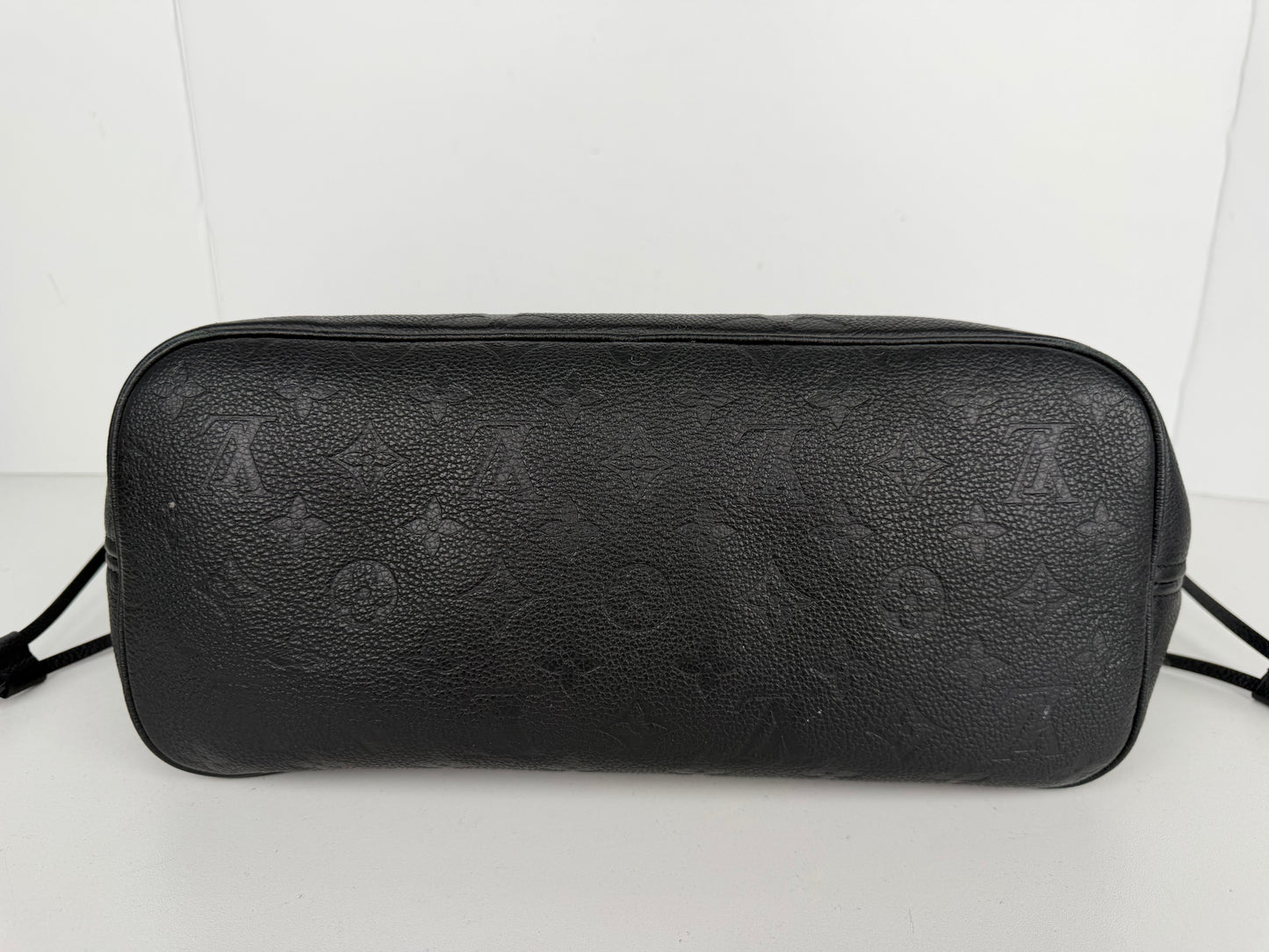 Louis Vuitton Neverfull Tote Bag MM in Black Monogram Empreinte Leather NFC YR-1