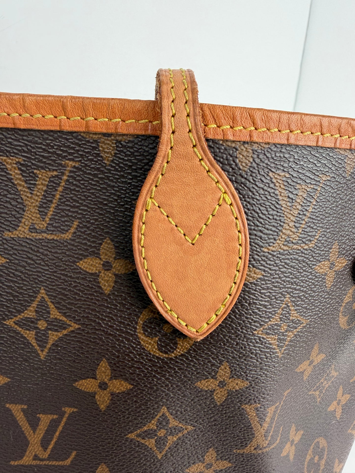 Louis Vuitton Neverfull Tote Bag MM in Brown LV Monogram Coated Canvas 2021 YS