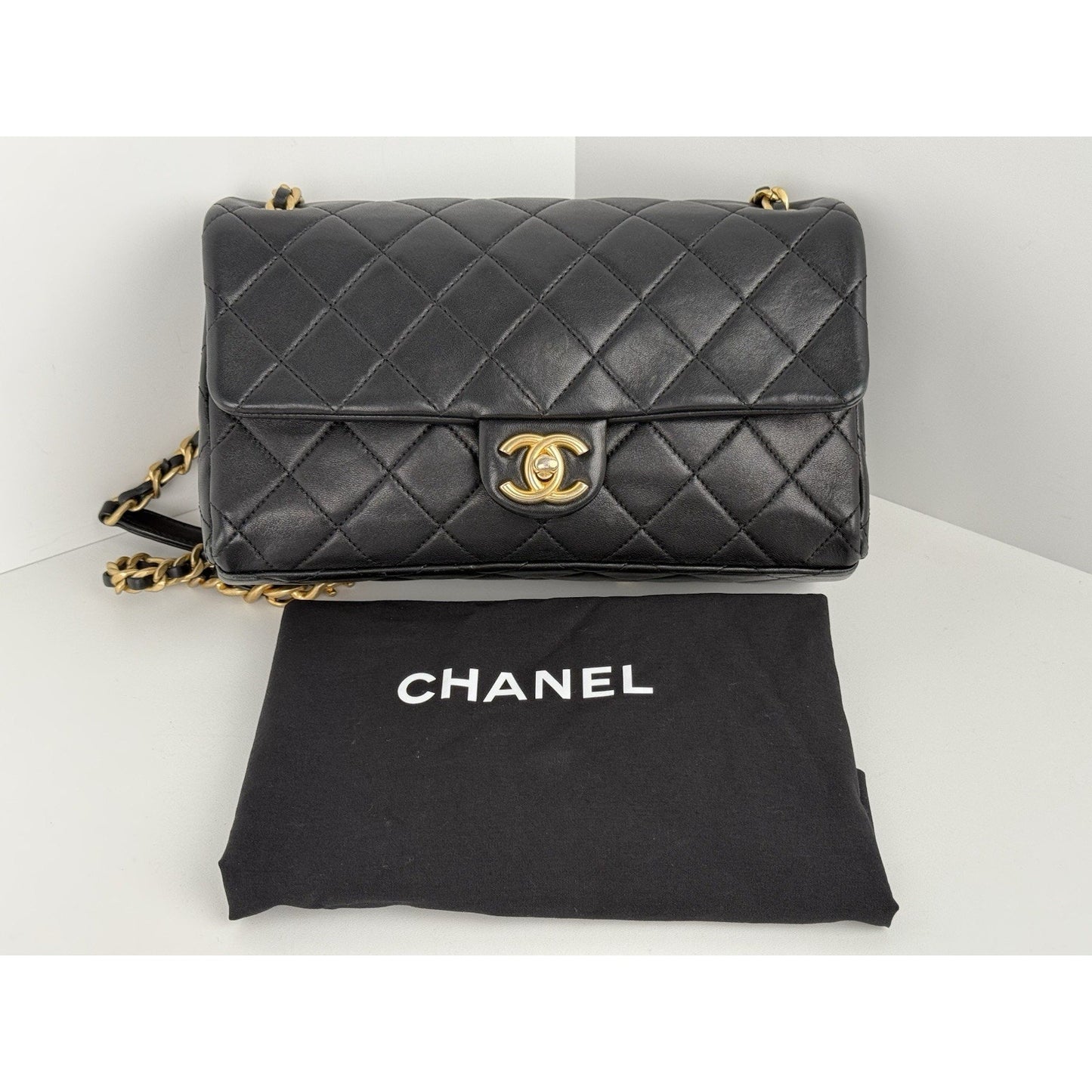 Chanel Timeless Classic Flap Medium Quilted Leather Shoulder Bag Black with Gold