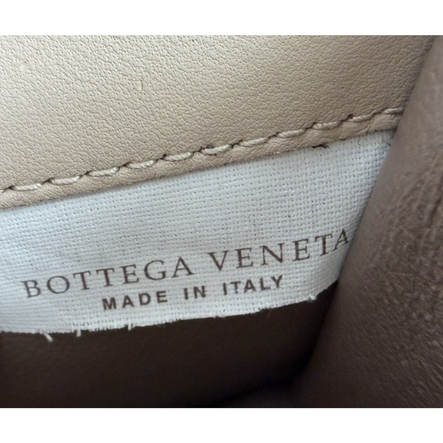 Bottega Veneta Crossbody Wallet On Chain Bag in Beige Intrecciato Leather S-05