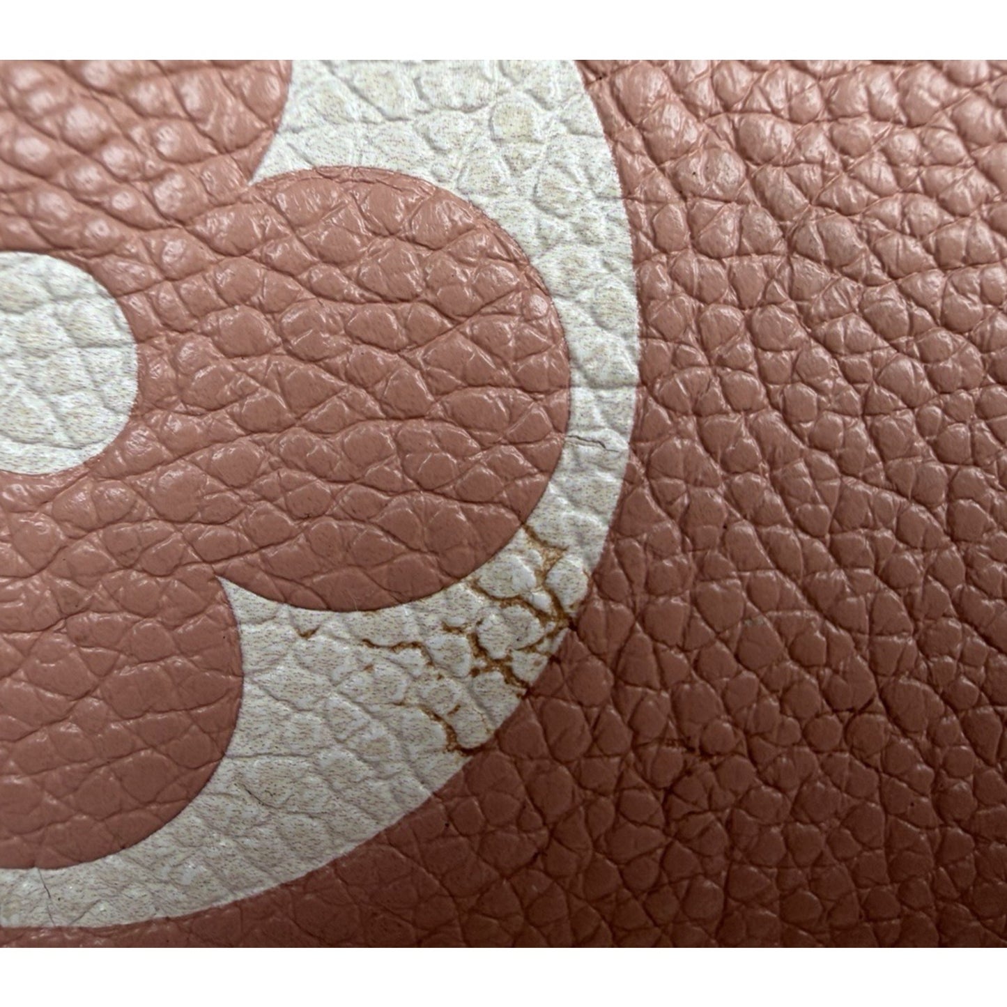 Louis Vuitton Pochette Metis Bicolor Rose Trianon & Cream Shoulder Bag NFC E2
