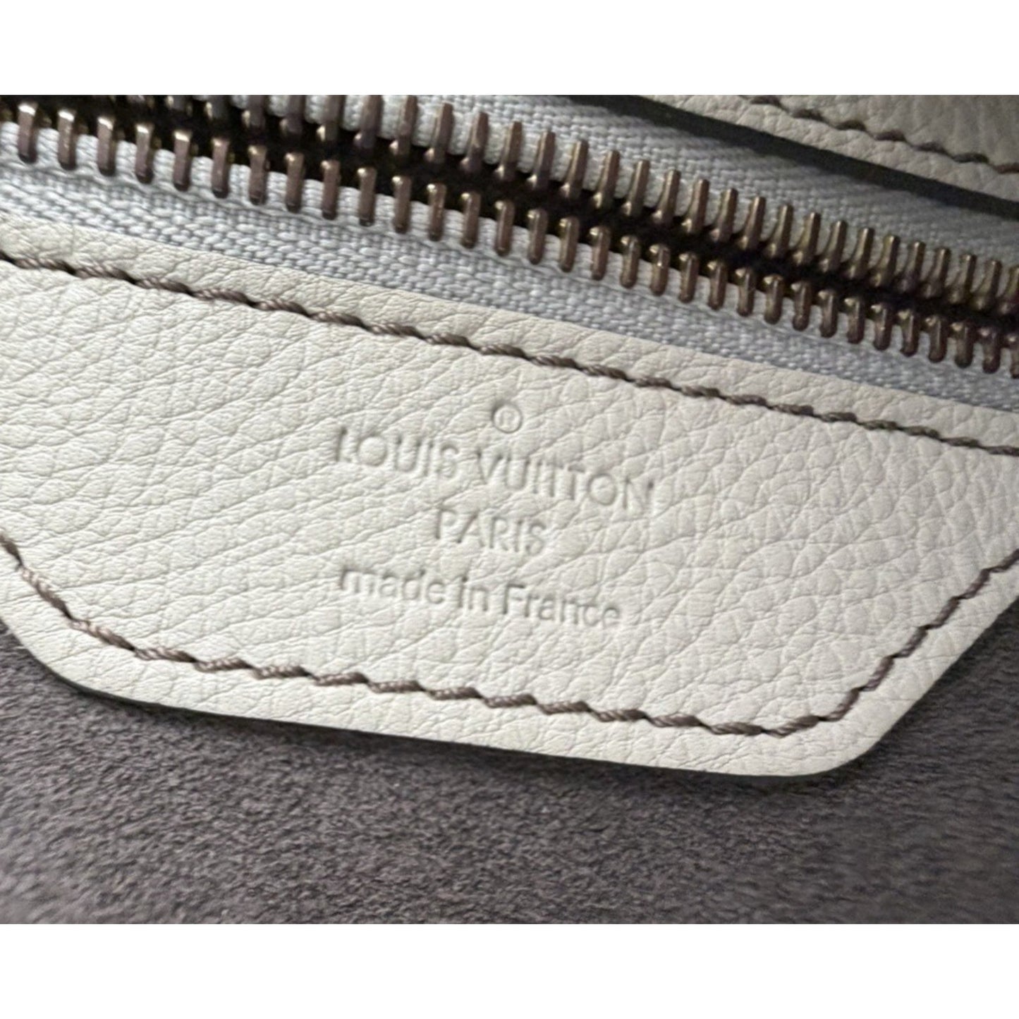 Louis Vuitton Mahina Hobo XL Bag in Ivory Calfskin Leather 2007 S