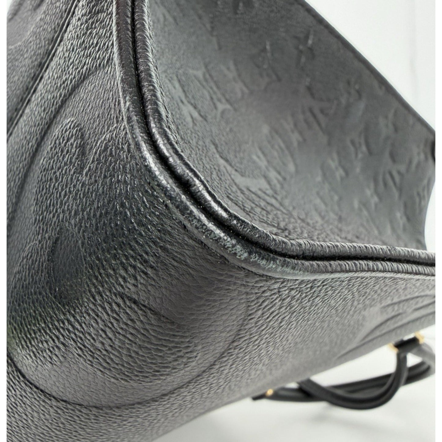 Louis Vuitton OnTheGo MM Tote Bag Black Monogram Empreinte Leather NFC C4